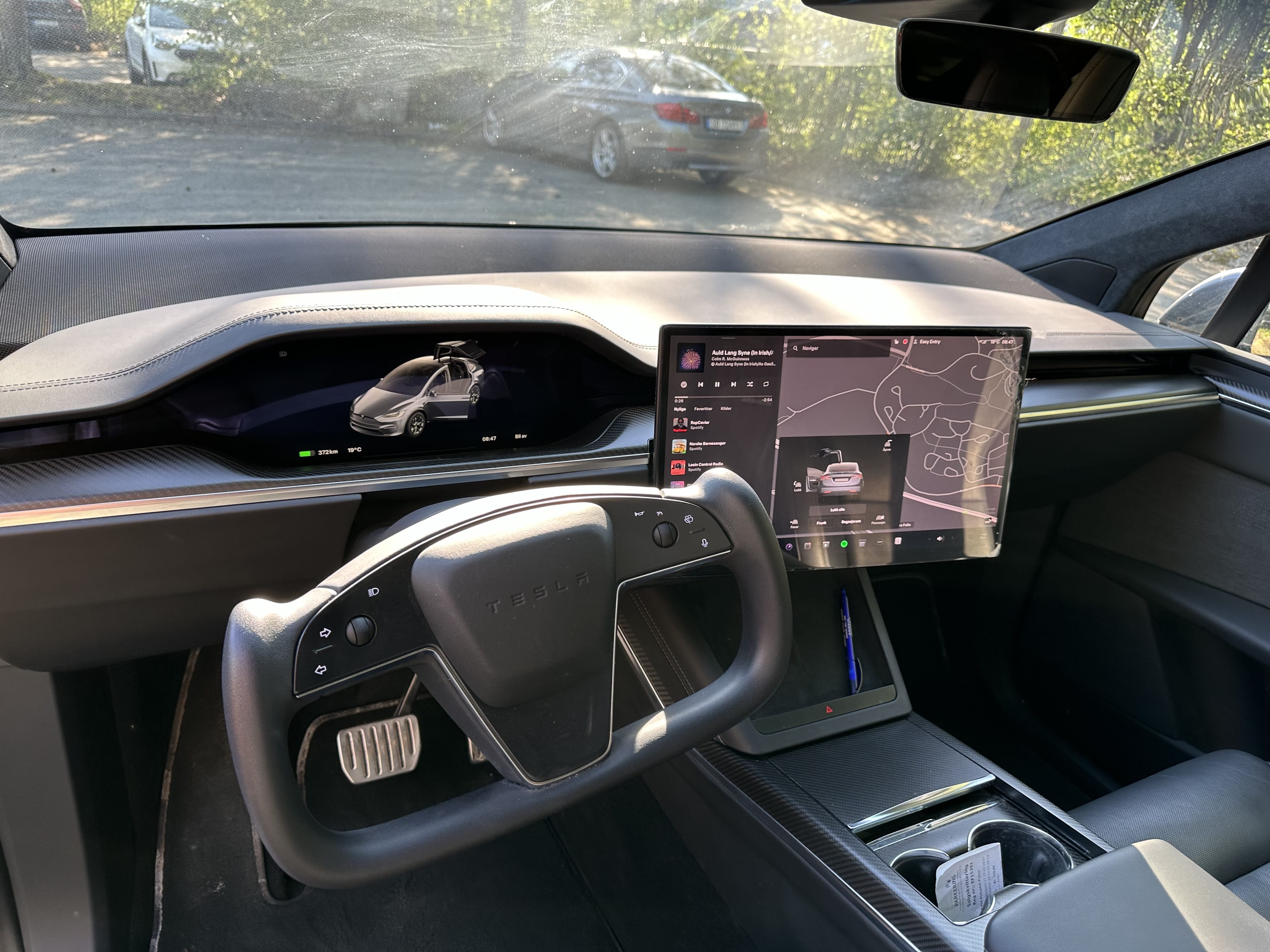 Tesla Model X Plaid med Cruisekontroll