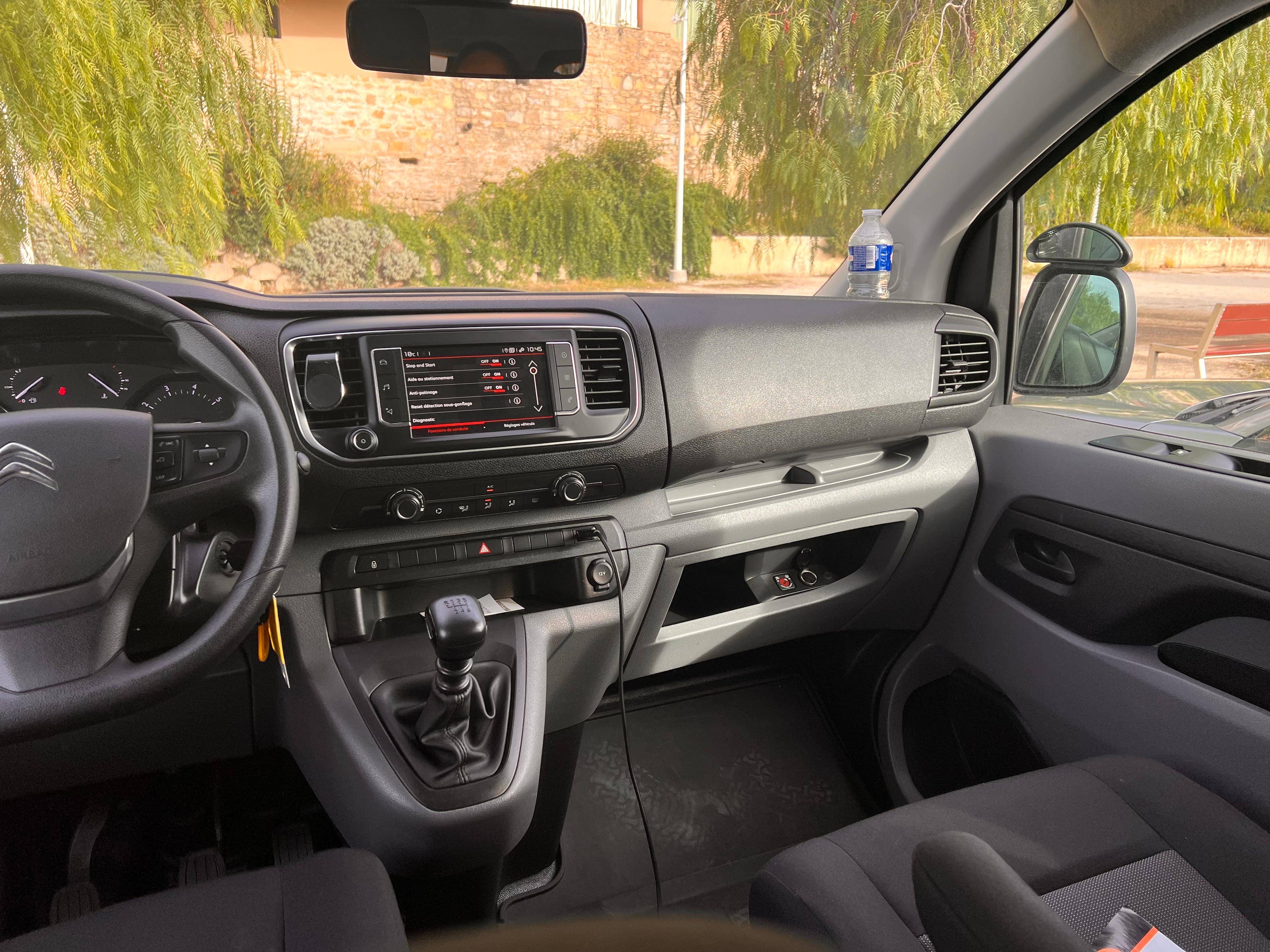 Citroen SpaceTourer avec Autoradio