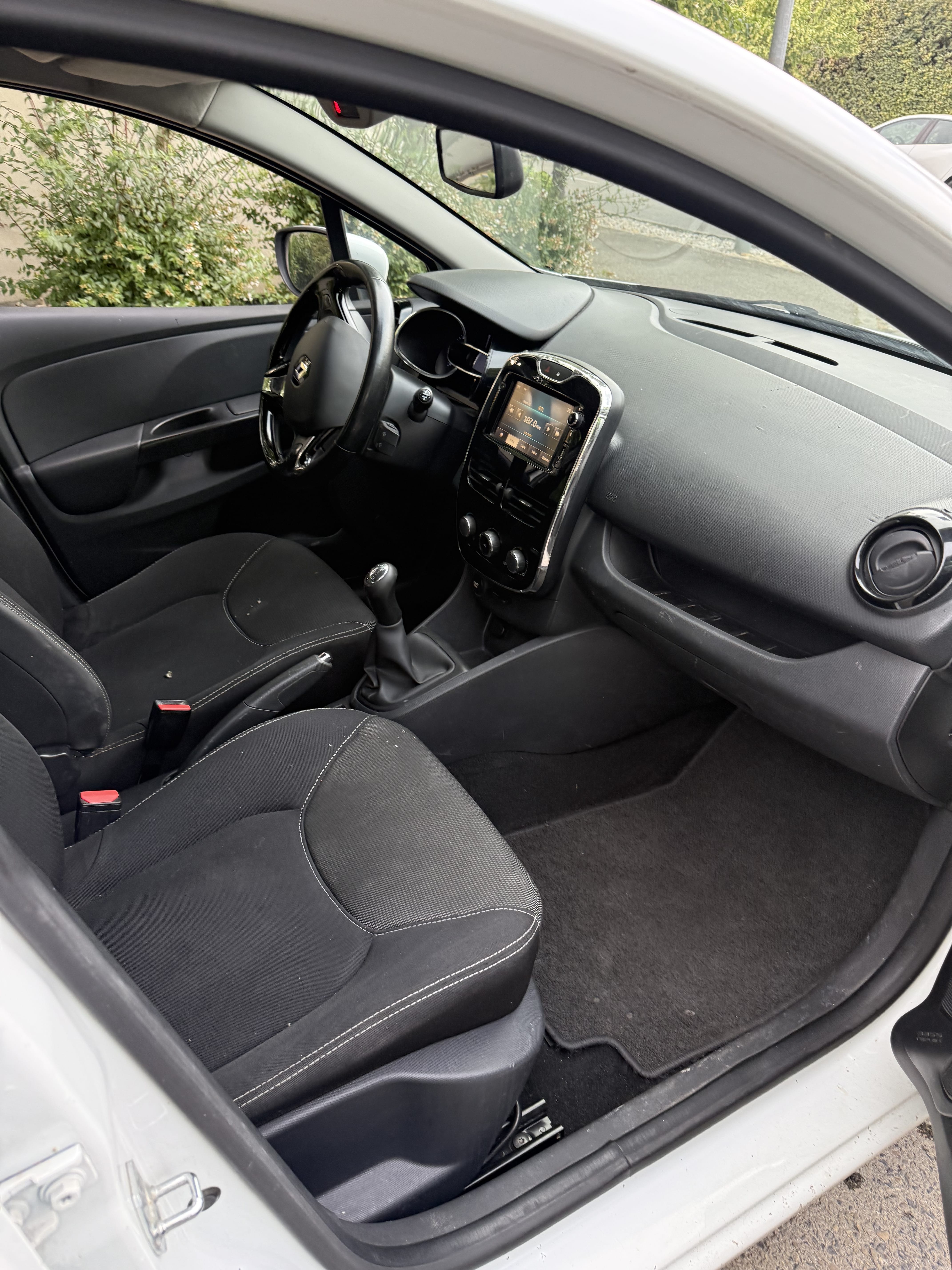 Renault Clio avec Port USB