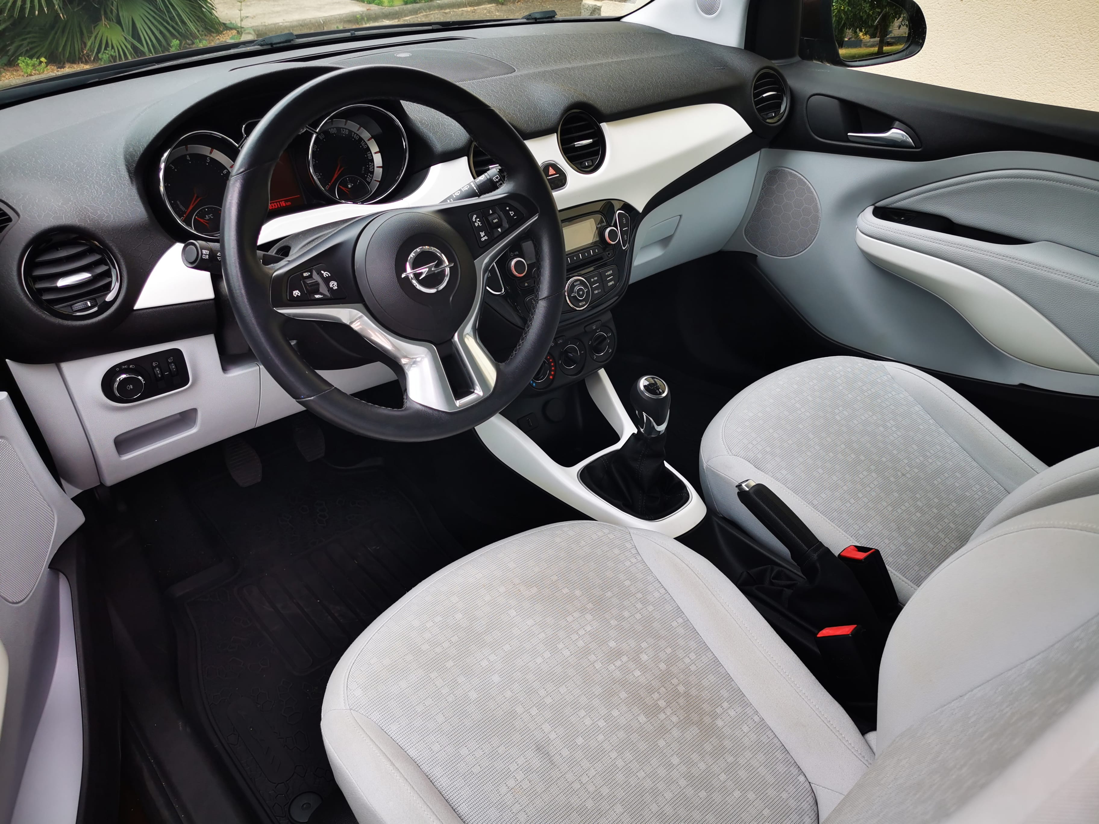 Opel Adam