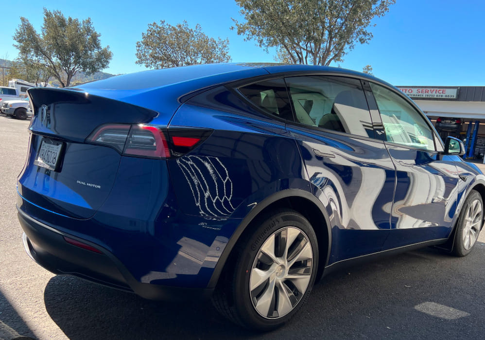 Tesla Model Y Long Range med GPS