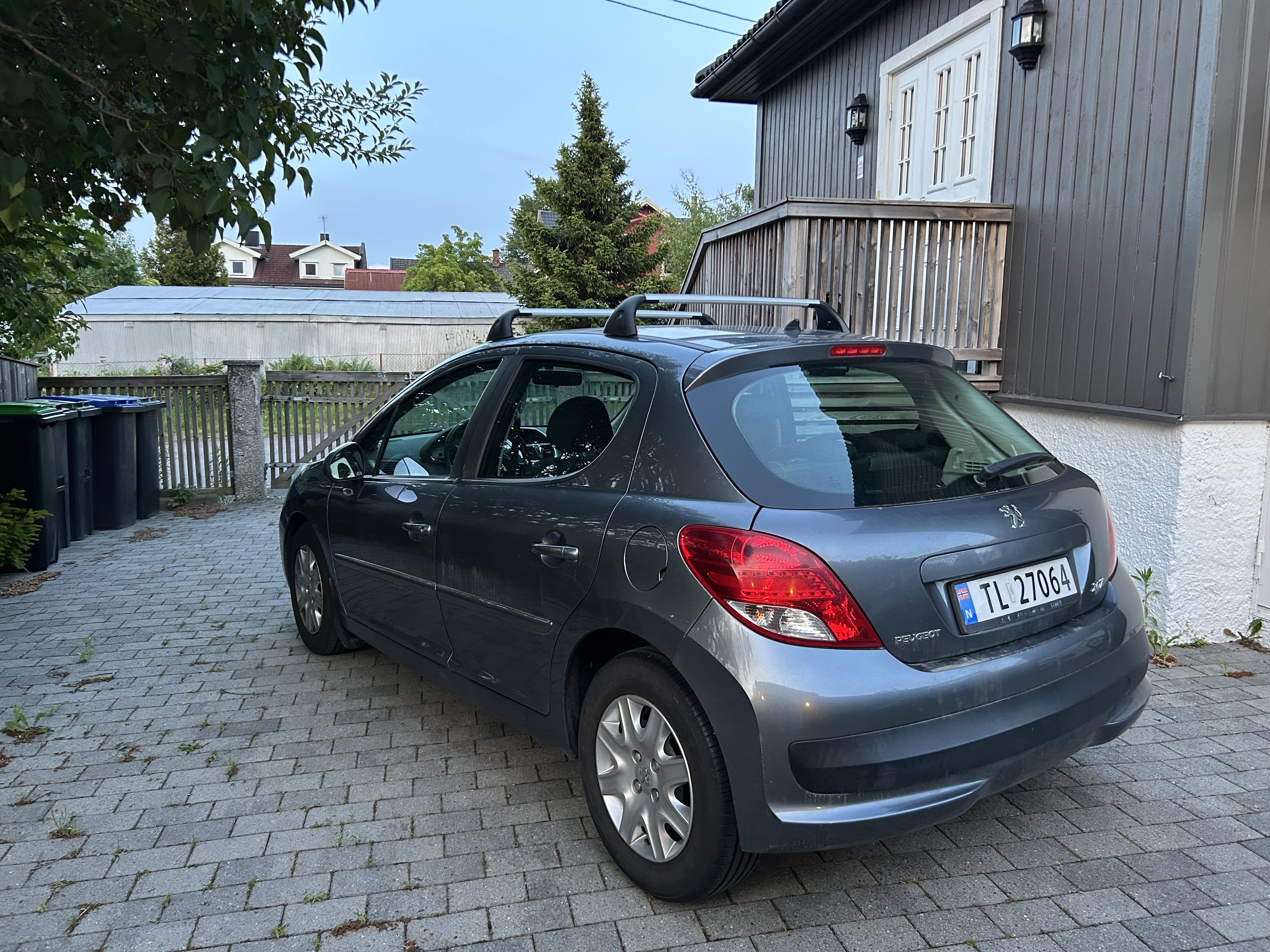 Peugeot 207 med Babysete
