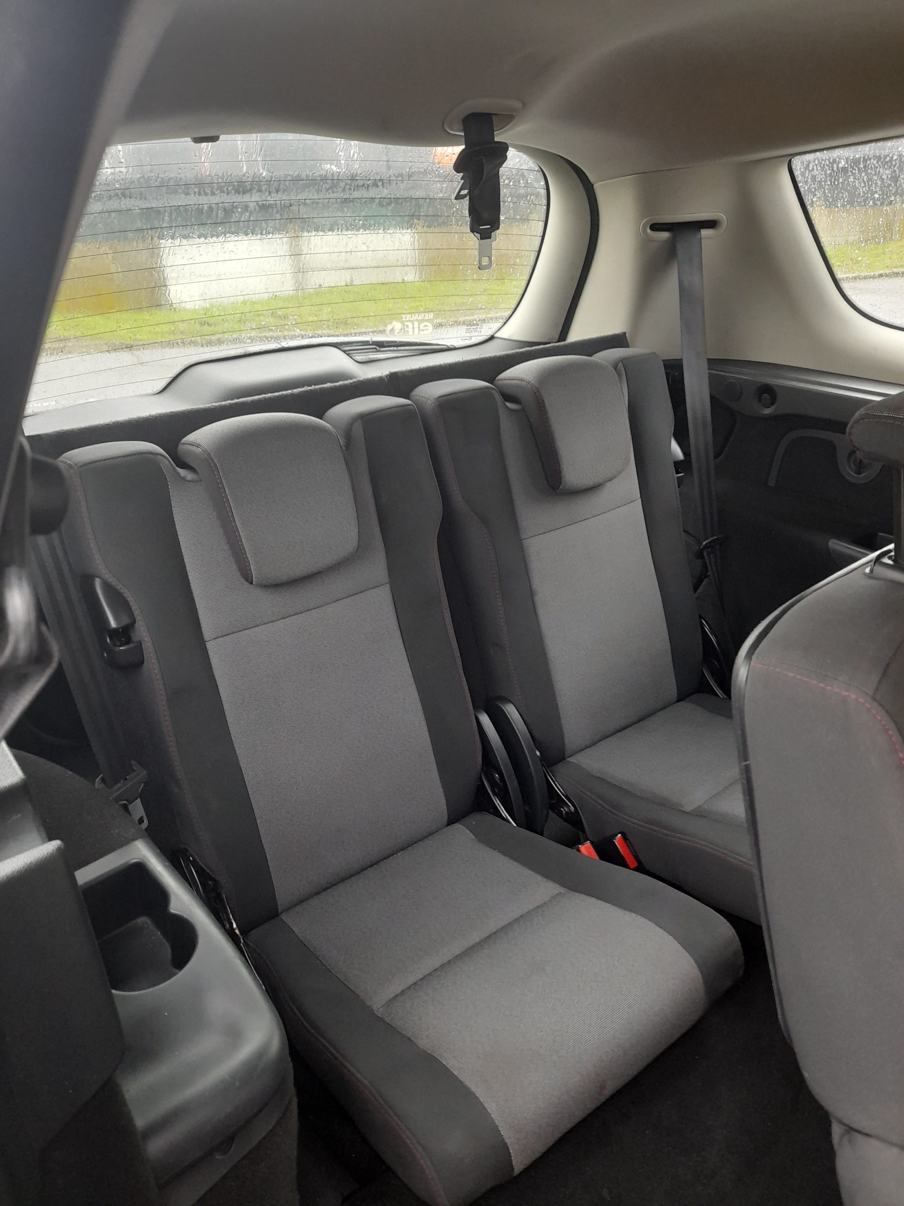 Renault Grand Scenic III PHASE 3 7 Places BUSINESS 1.5L DCI 11O CH BOITE AUTO EDC avec Siège bébé
