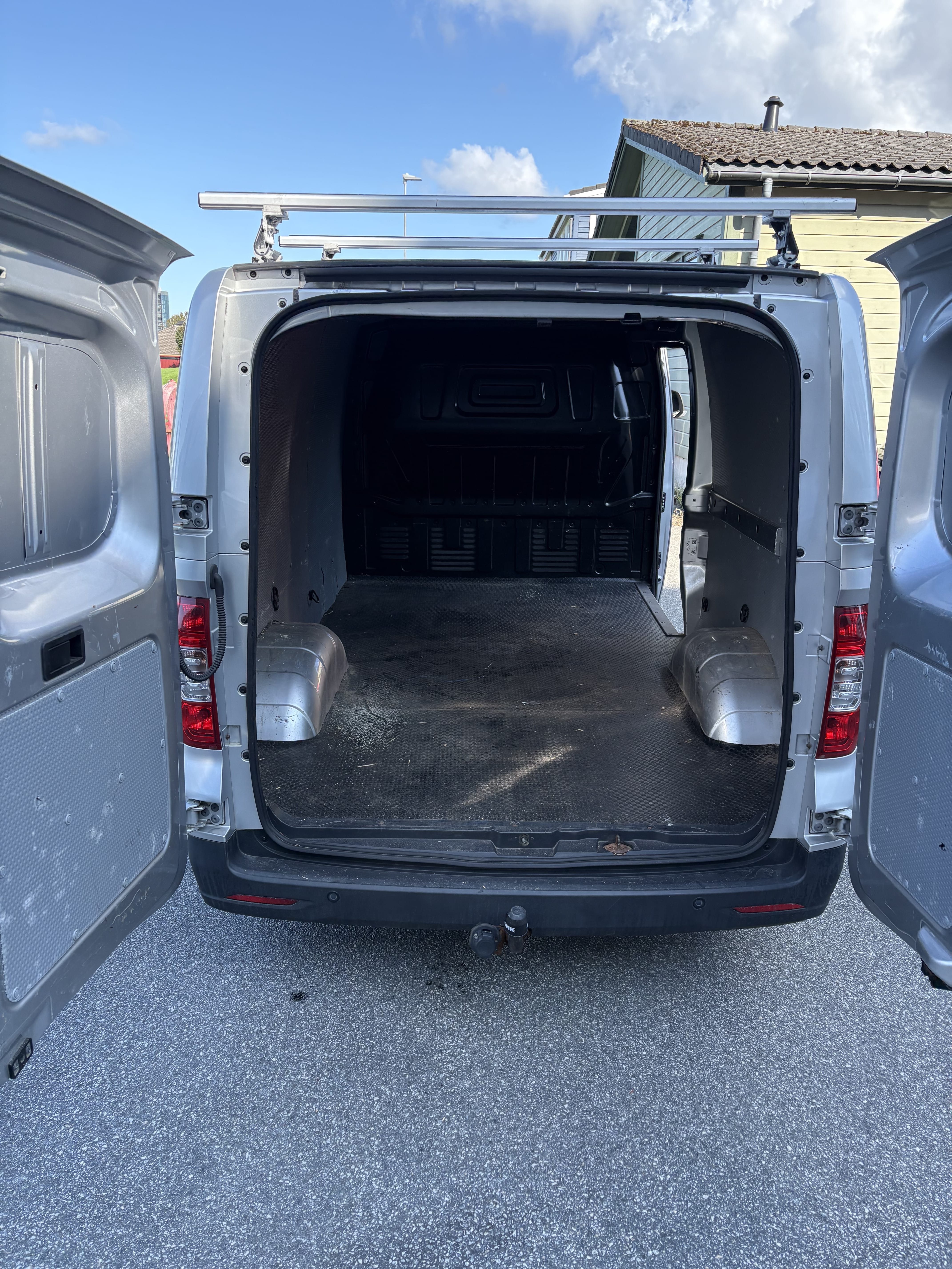 Maxus eDeliver 3 med Bilradio