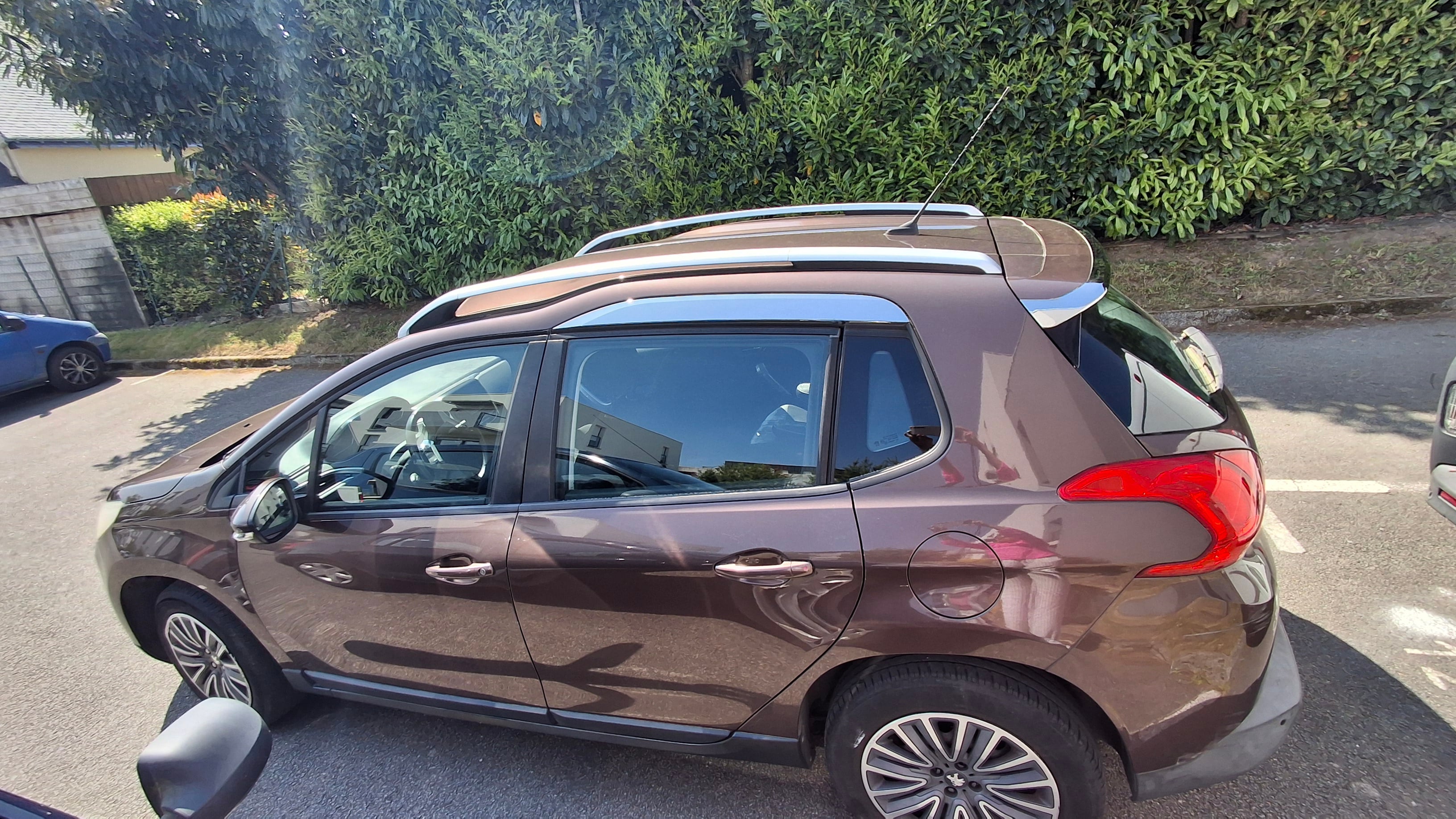 Peugeot 2008 avec GPS