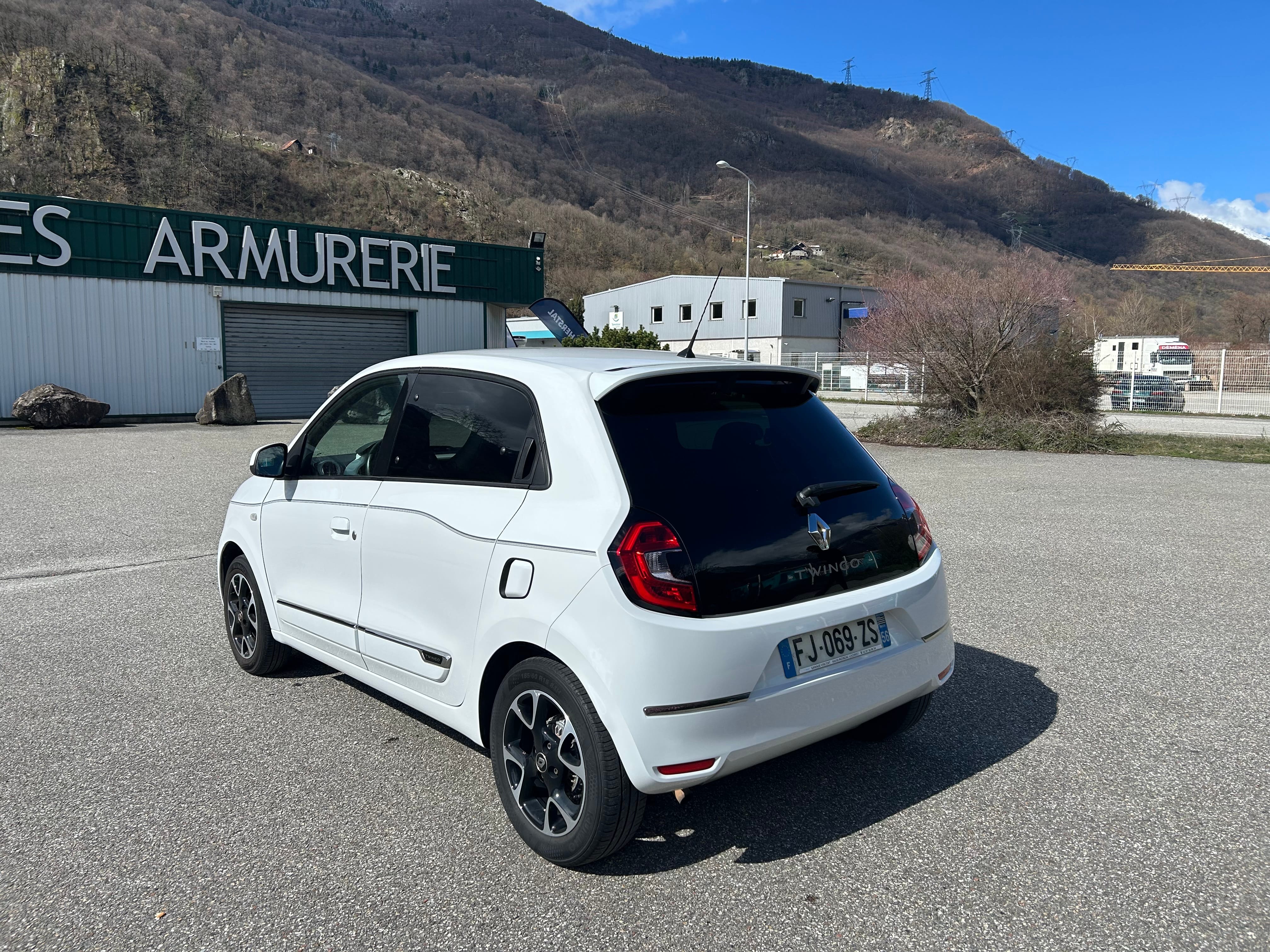 Renault Twingo III avec GPS