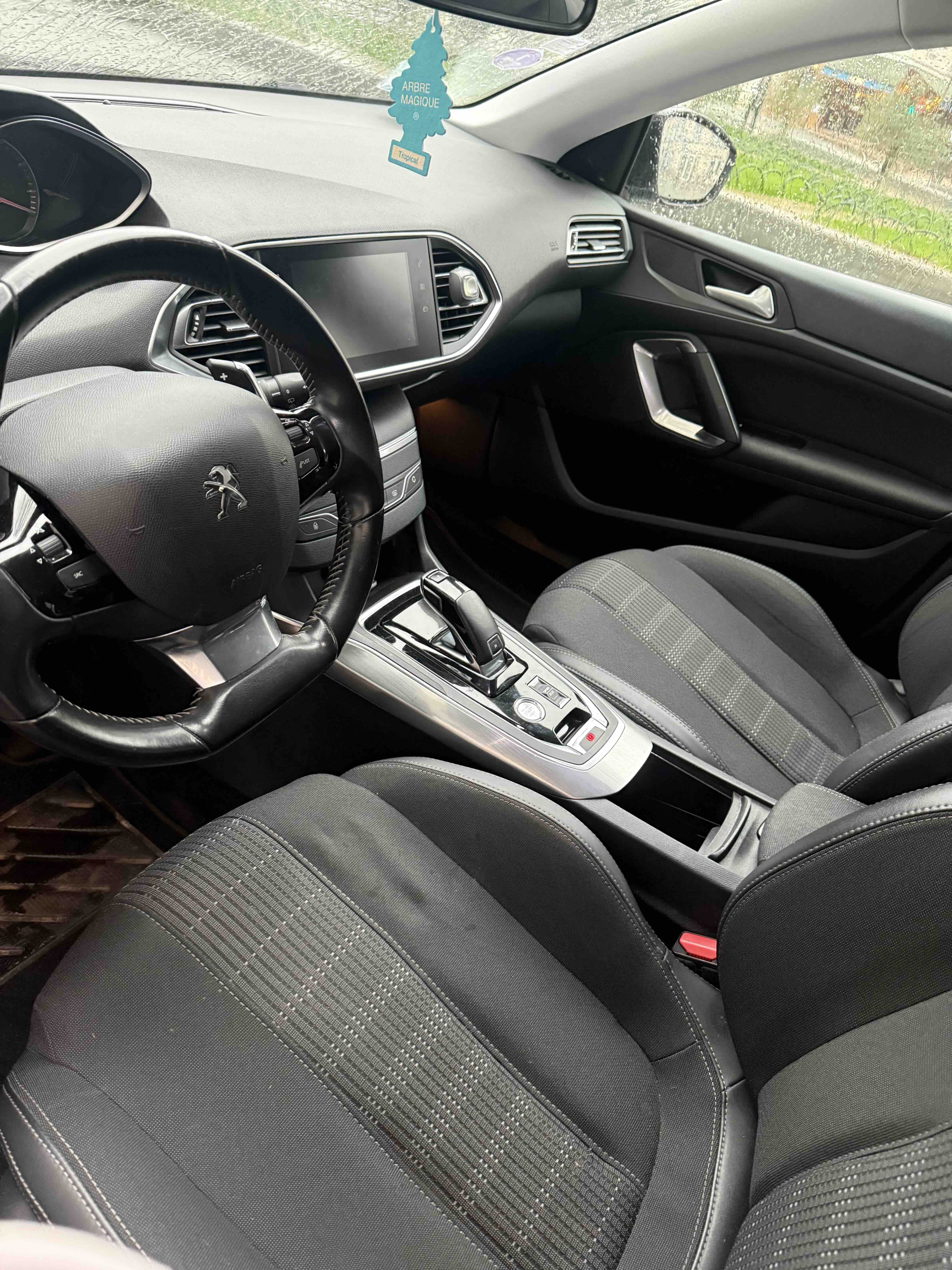 Peugeot 308 avec Android Auto