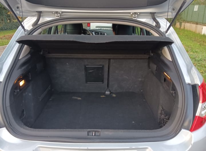 Citroen C4 avec Siège bébé