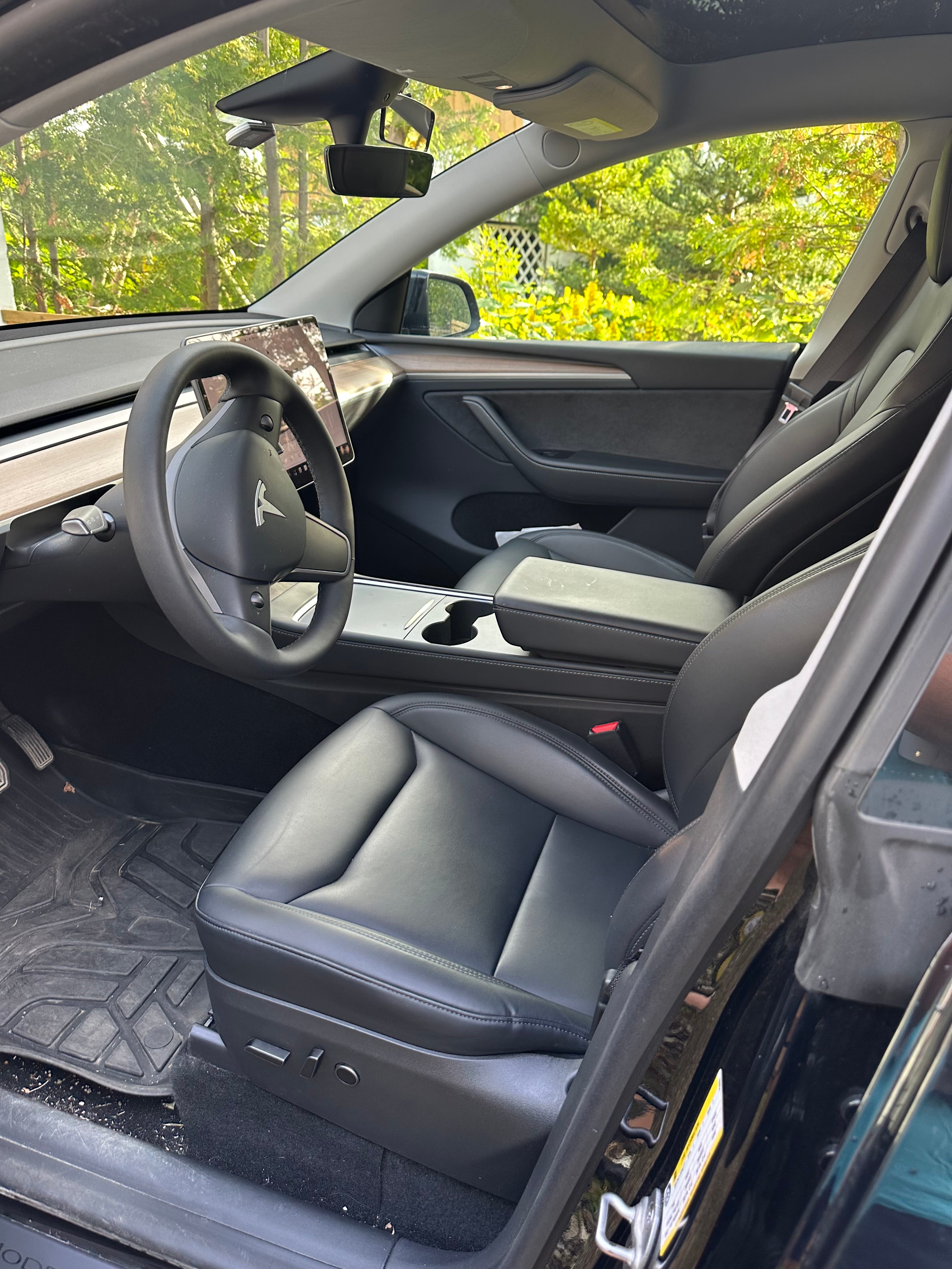 Tesla Model Y Long Range med GPS