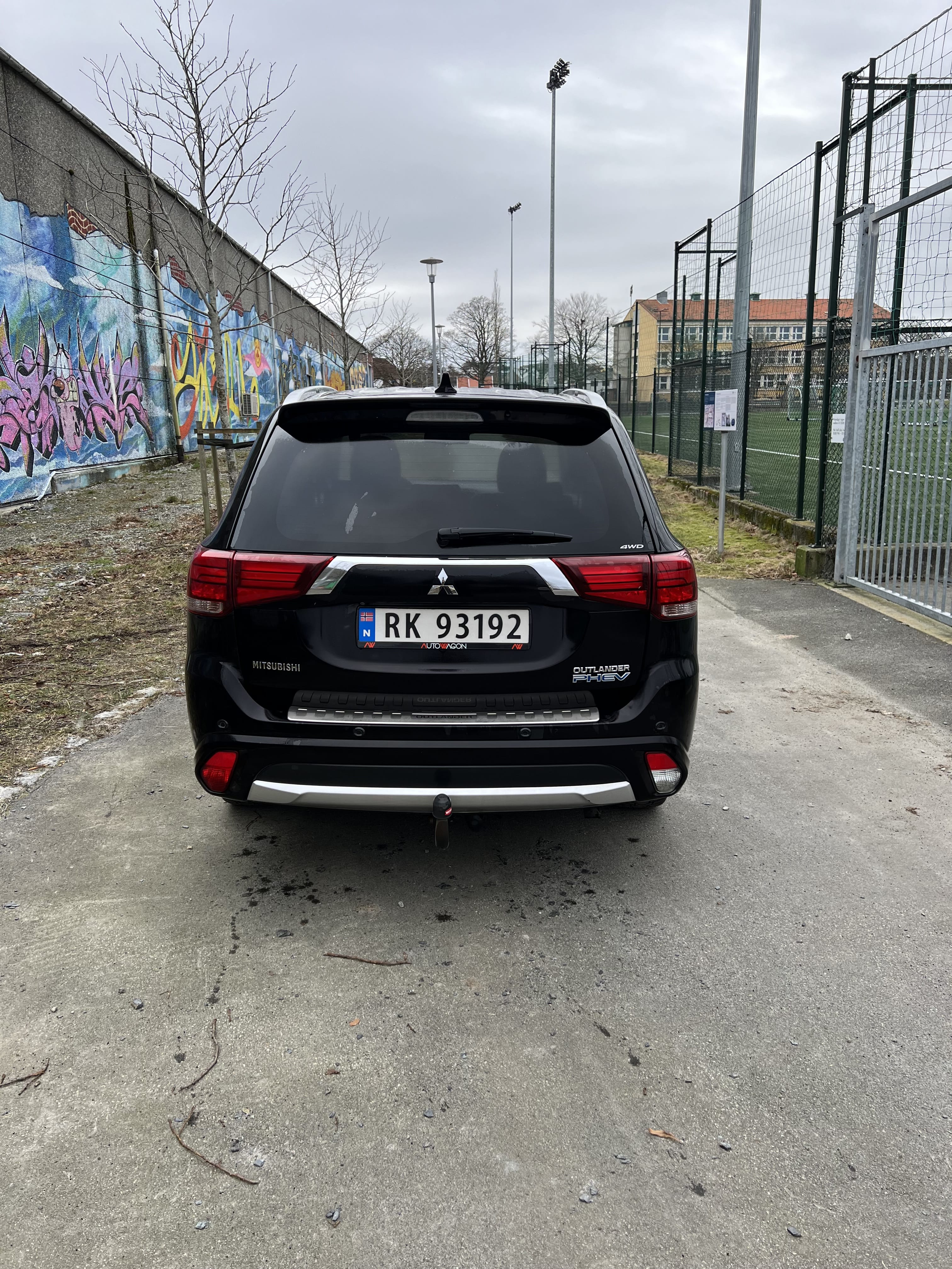 Mitsubishi Outlander Hybrid 2.0 PHEV 4WD INSTYLE+ med GPS