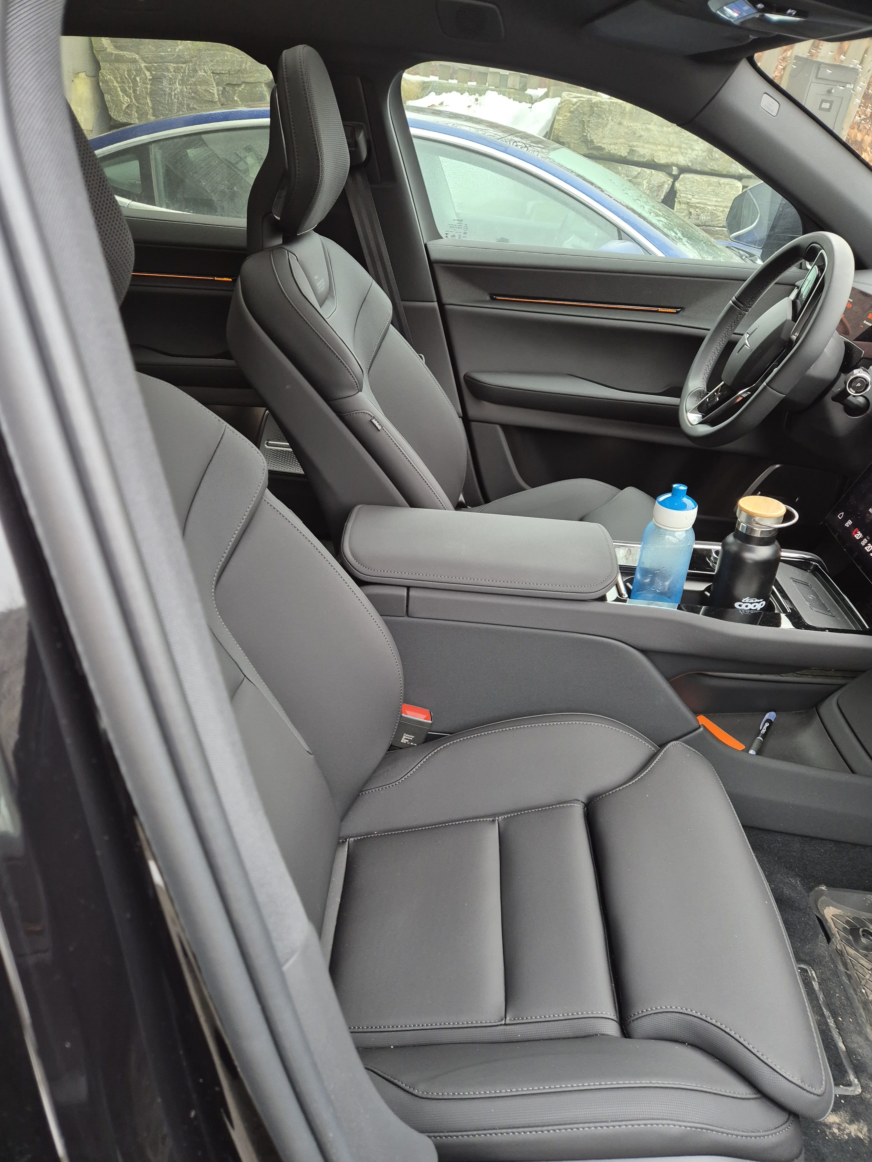 Polestar 3 Long Range Dual Motor 492 hk. Rekkevidde på opptil 710 km con Audio Bluetooth