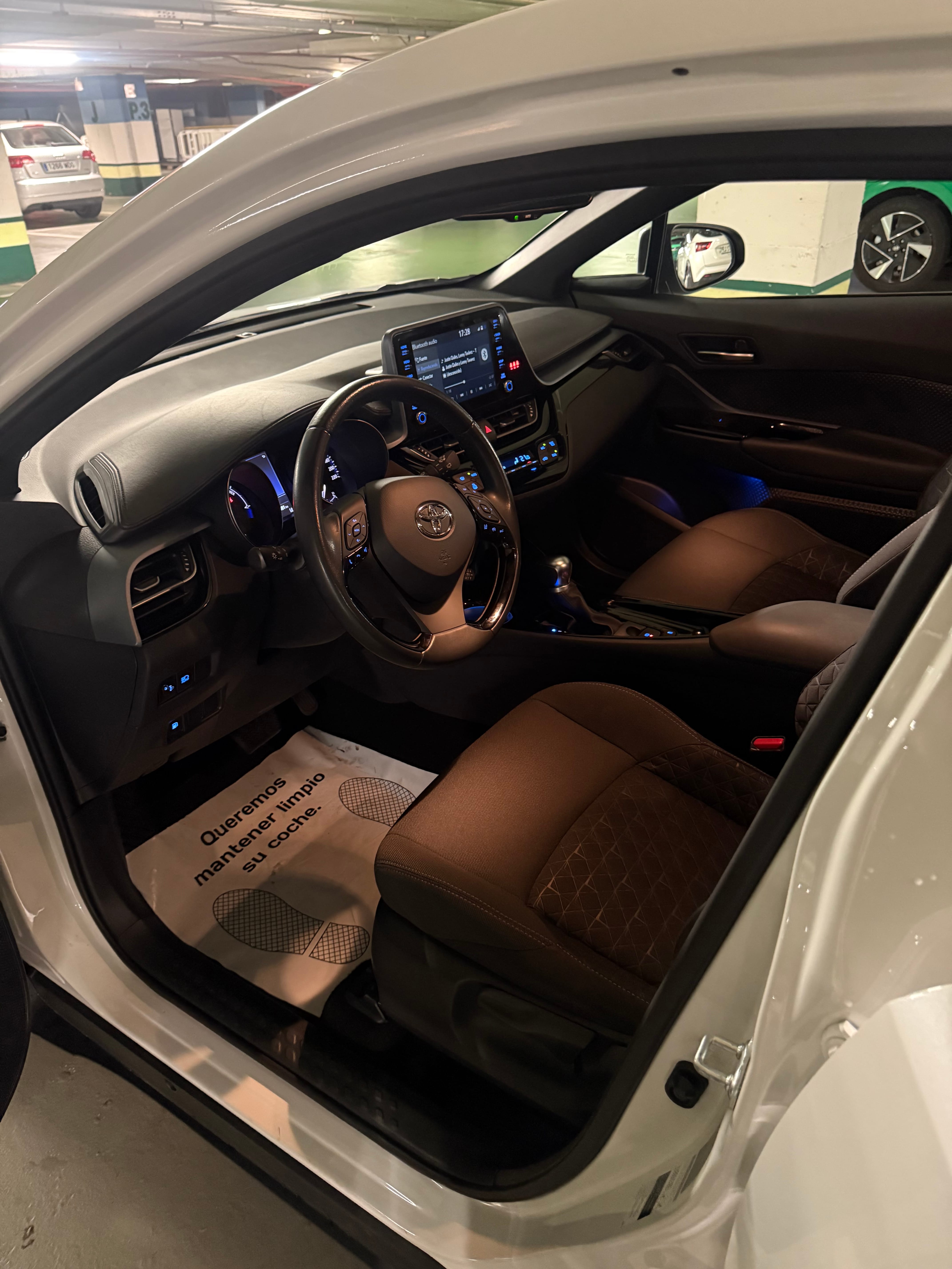 Toyota C-HR con GPS
