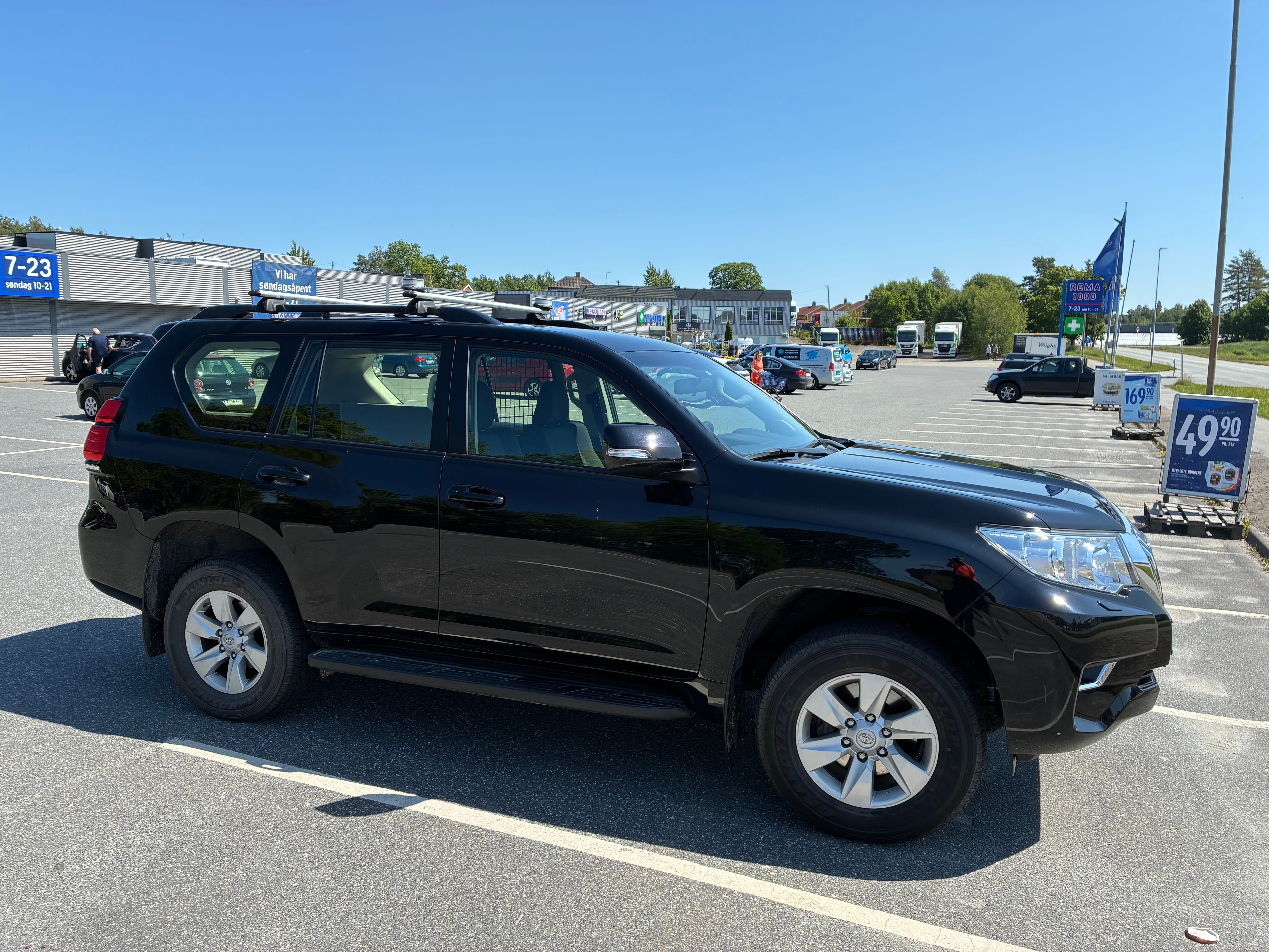 Toyota Land Cruiser 2.8 l 204 hk, automat med Aircondition