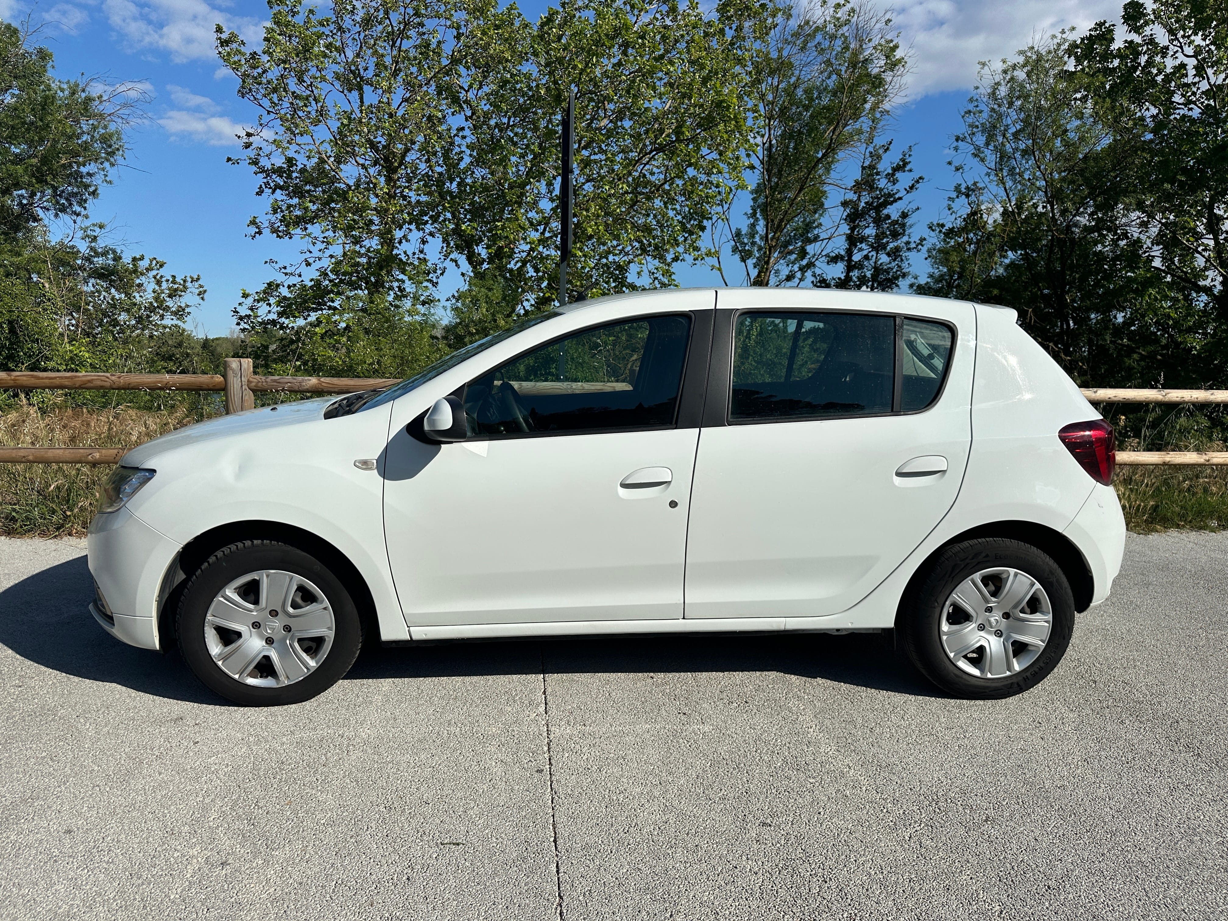Dacia Sandero Essential avec Climatisation