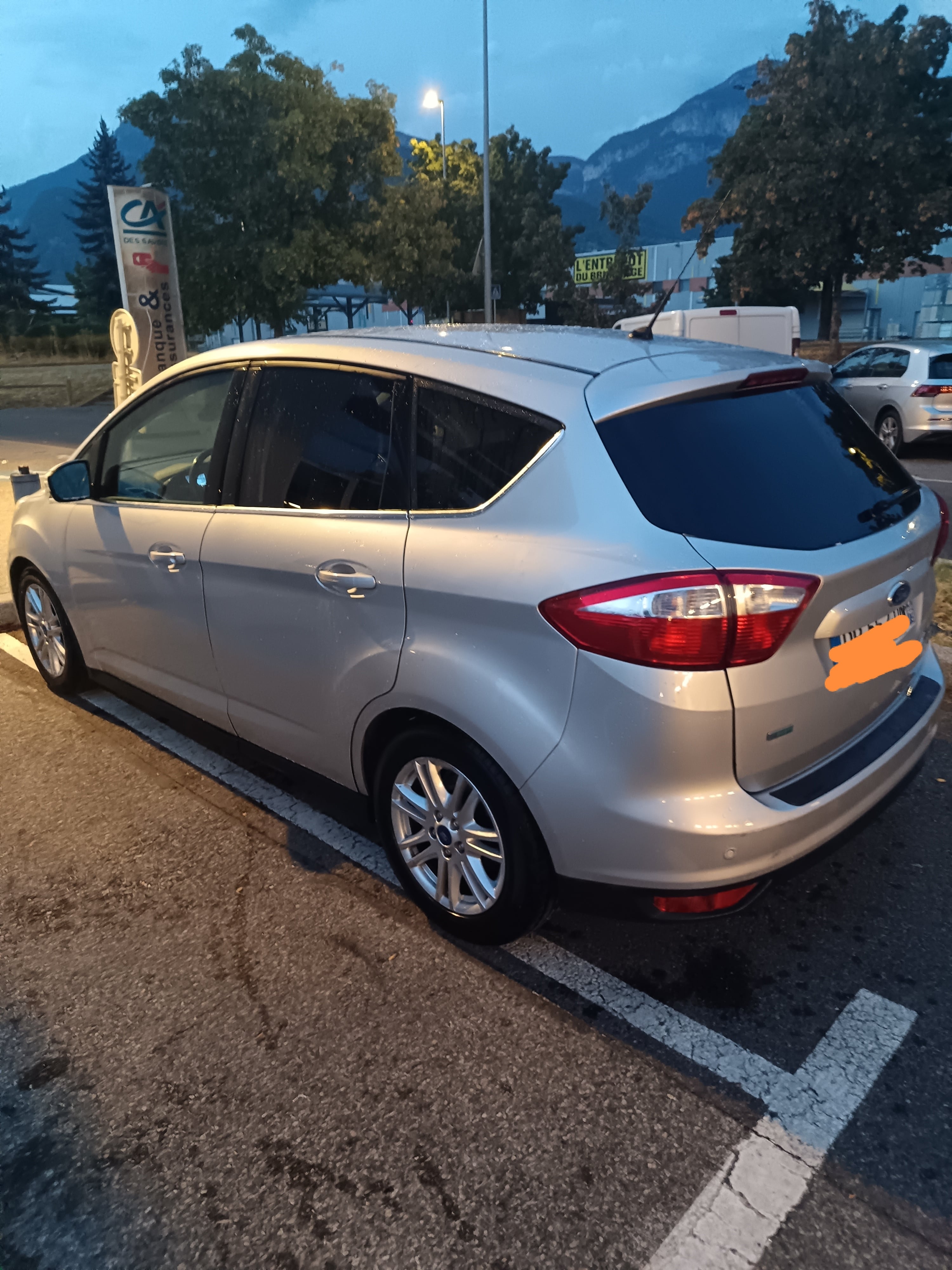 Ford C-Max avec Port USB