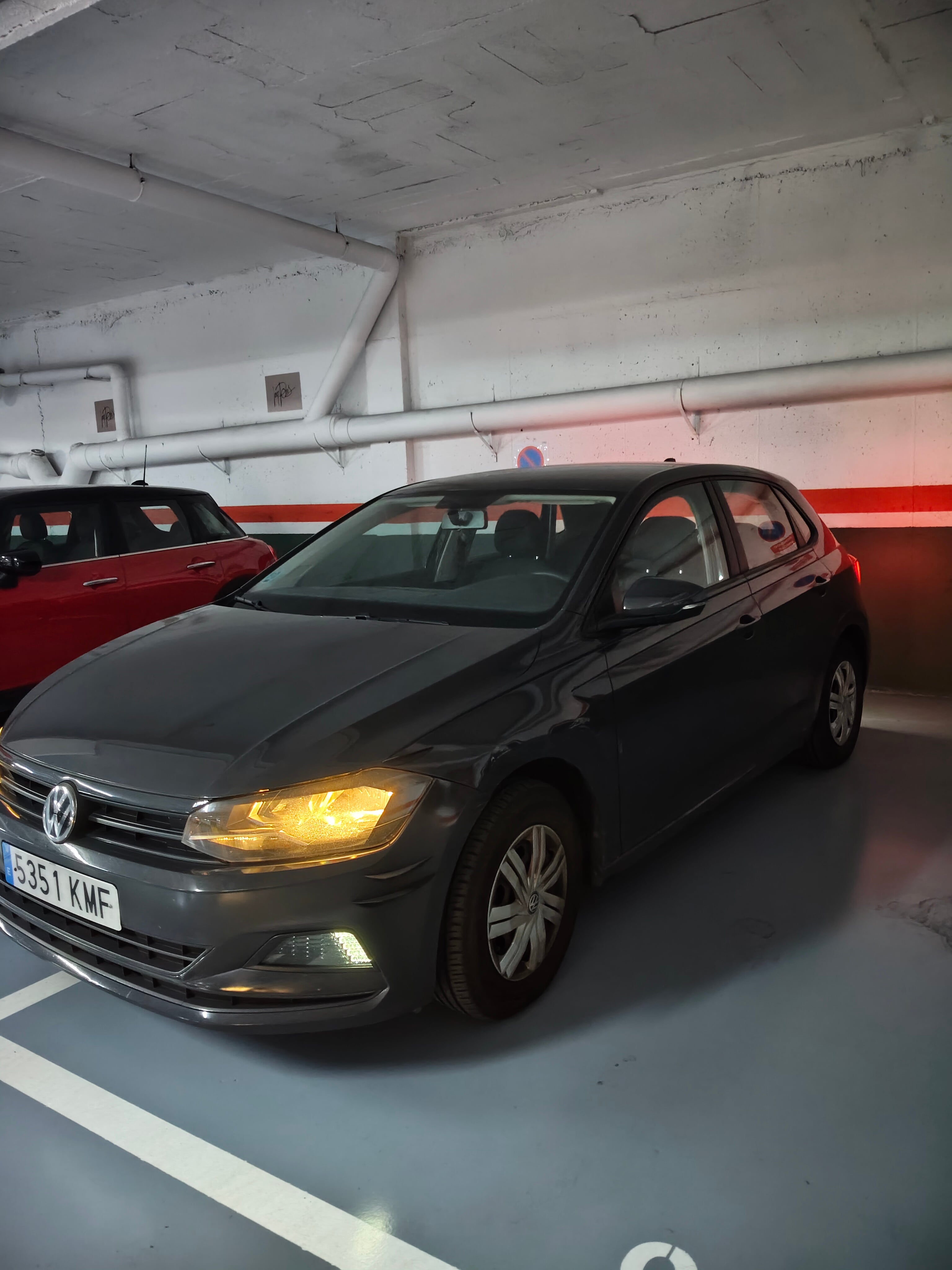 Volkswagen Polo VI BMT 1.0 MPI con Aire acondicionado
