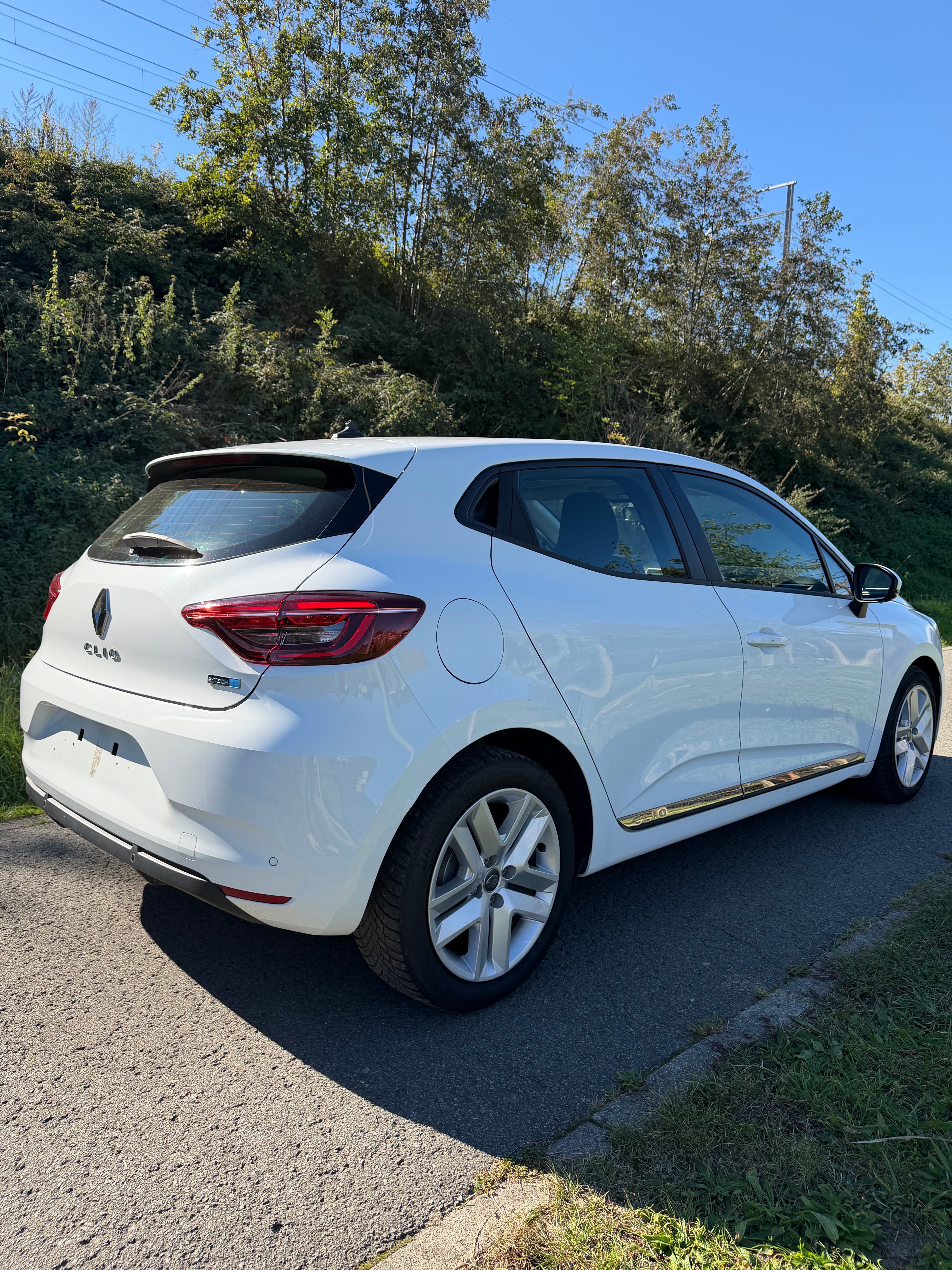 Renault Clio E-tech avec GPS