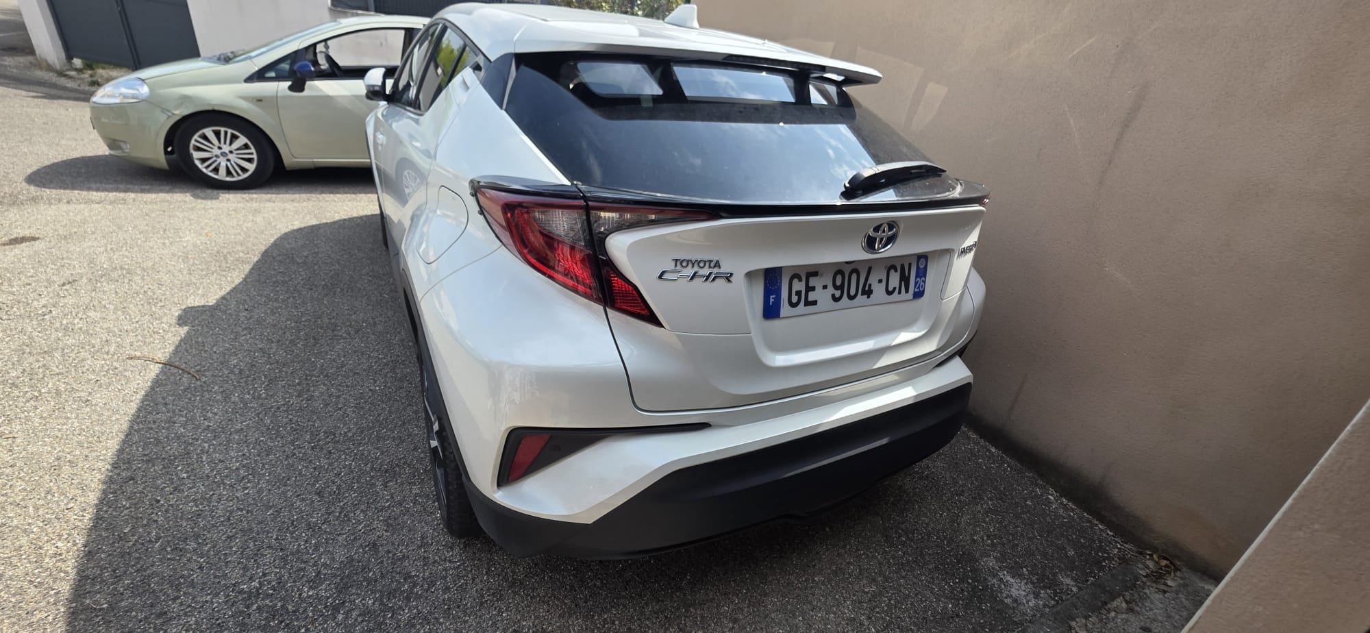 Toyota C-HR Hybrid avec Caméra de recul