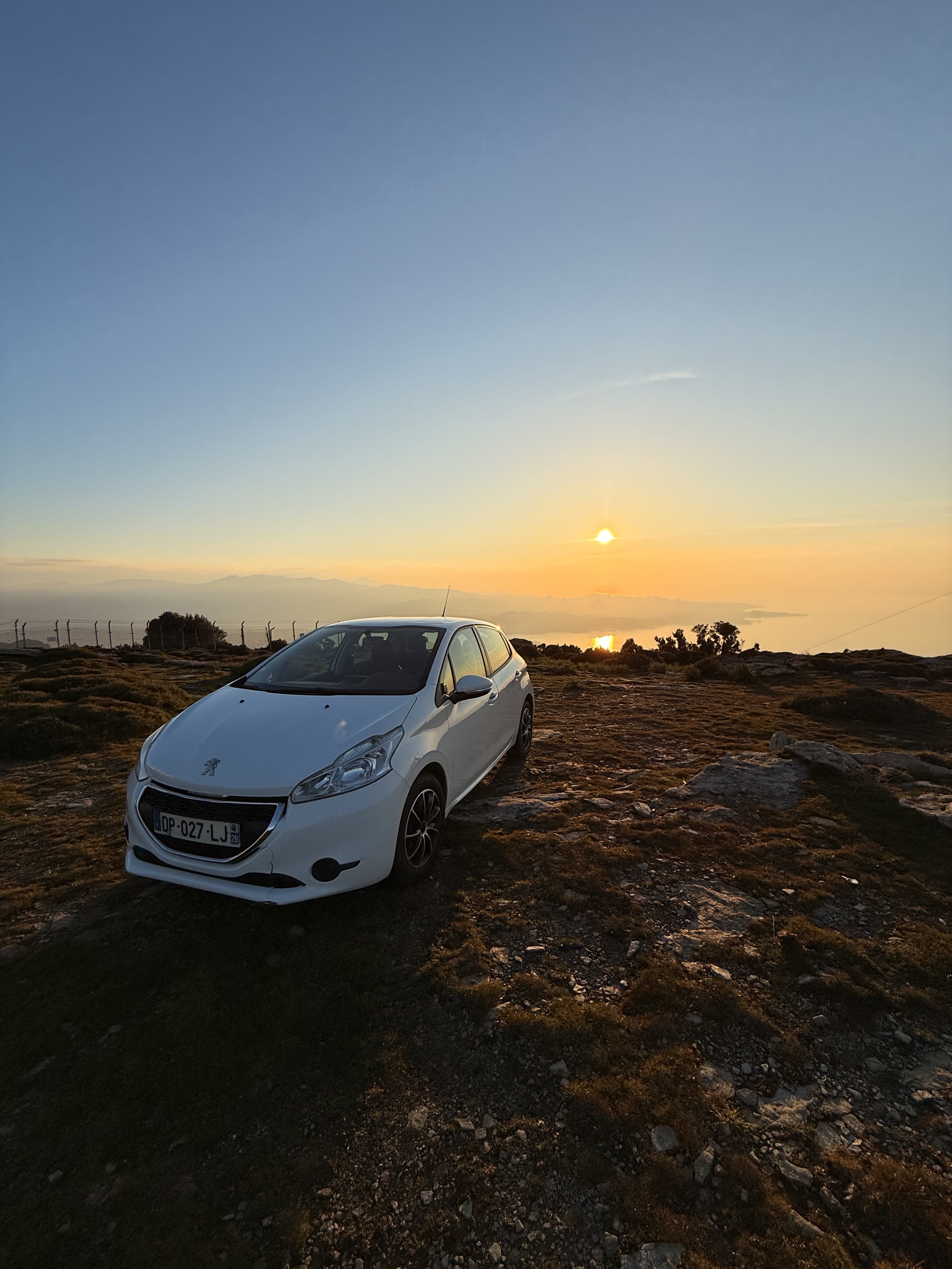 Peugeot 208, 2015, Essence 98