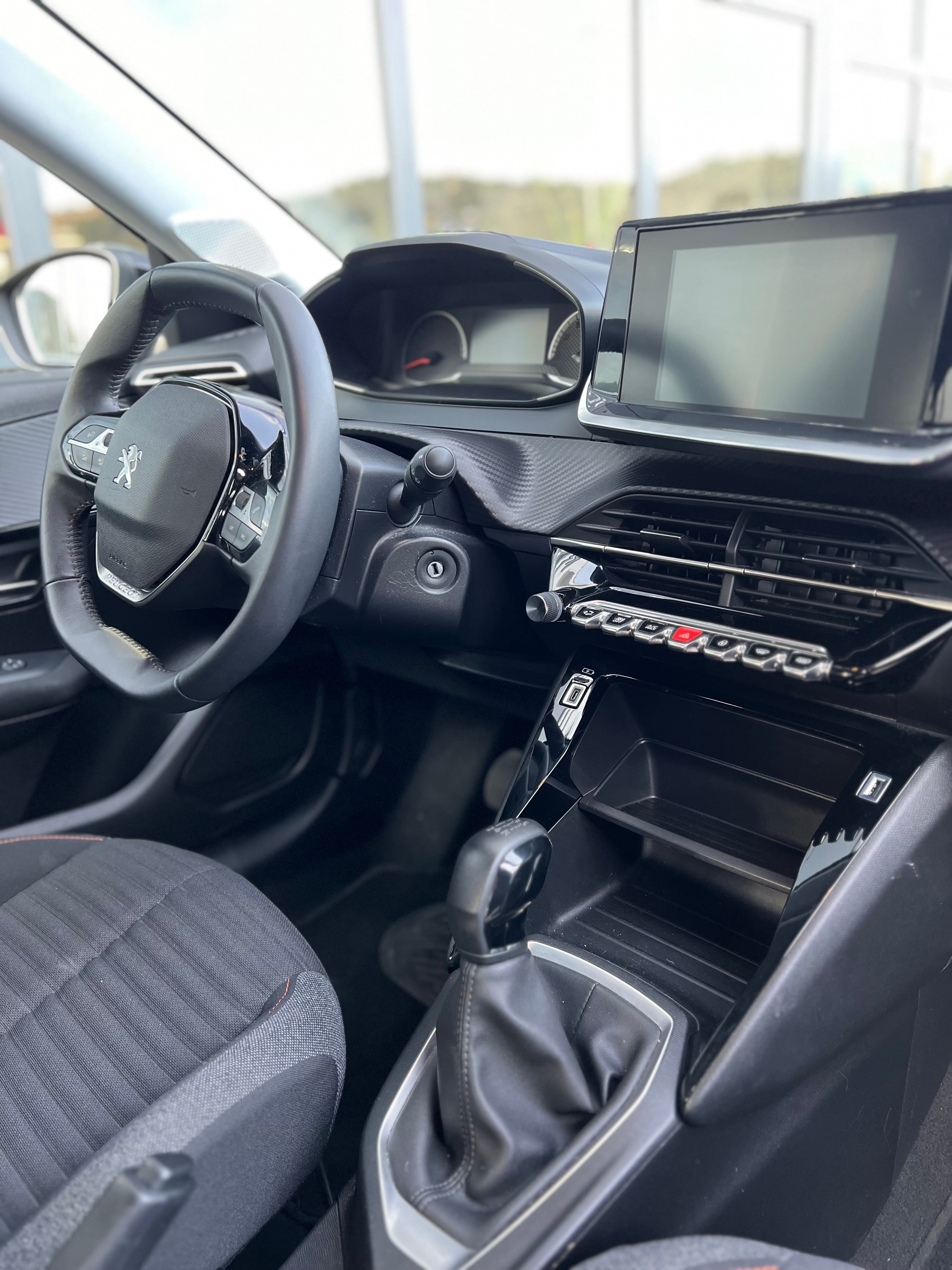 Peugeot 208 con Control de velocidad