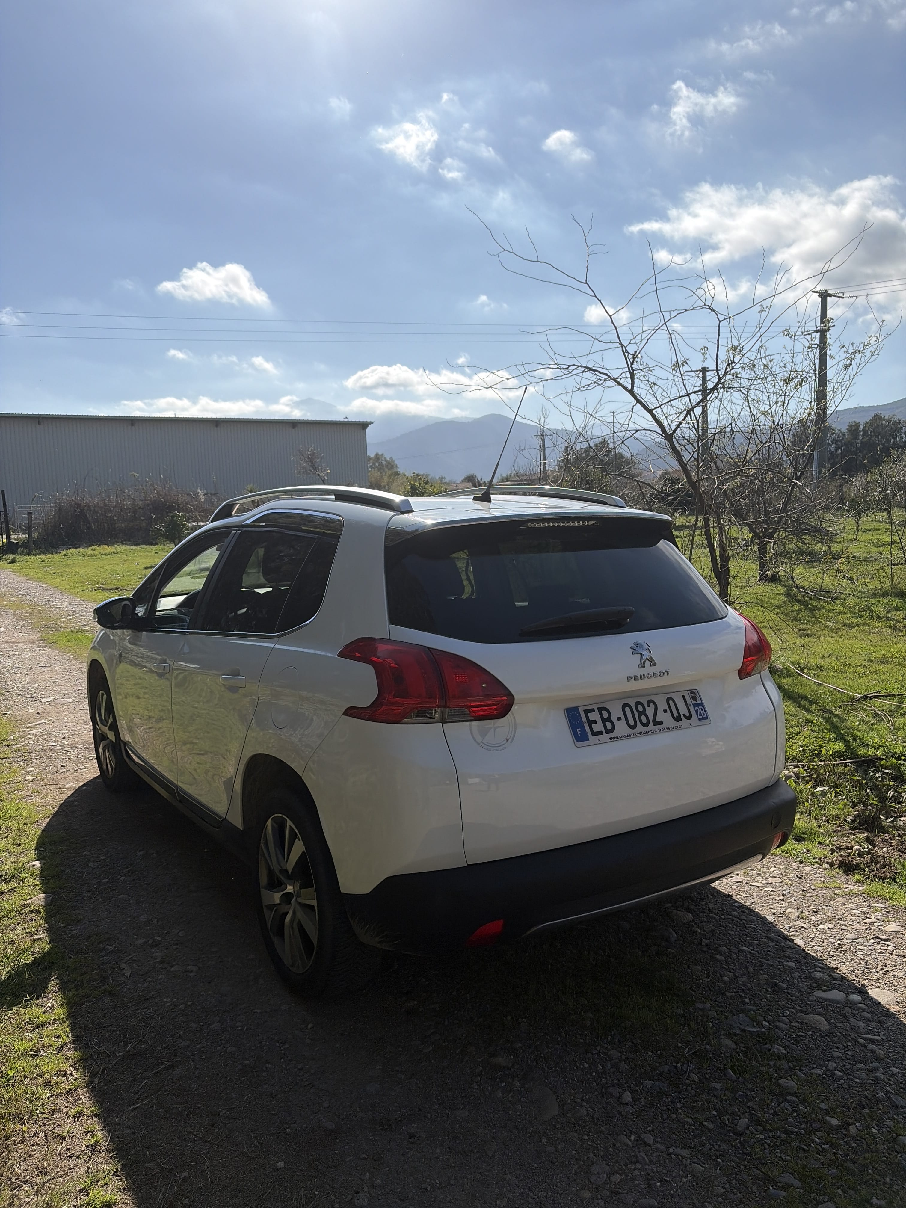Peugeot 2008 avec GPS