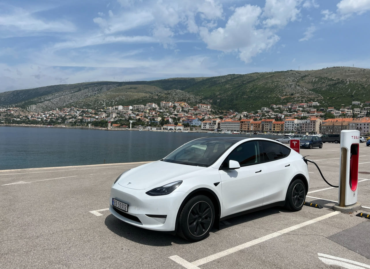 Tesla Model Y Long Range med Aircondition