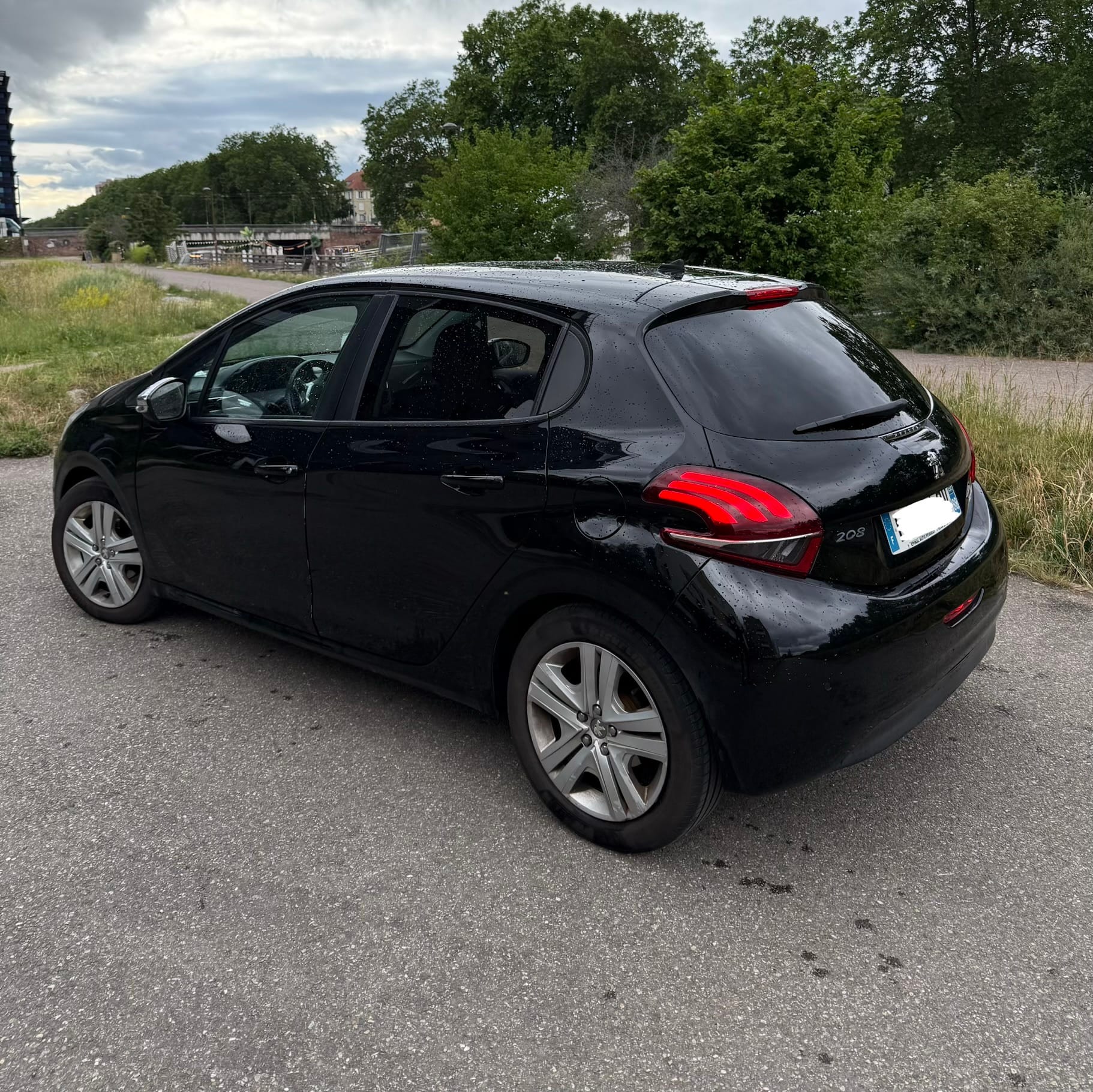 Peugeot 208 avec Climatisation