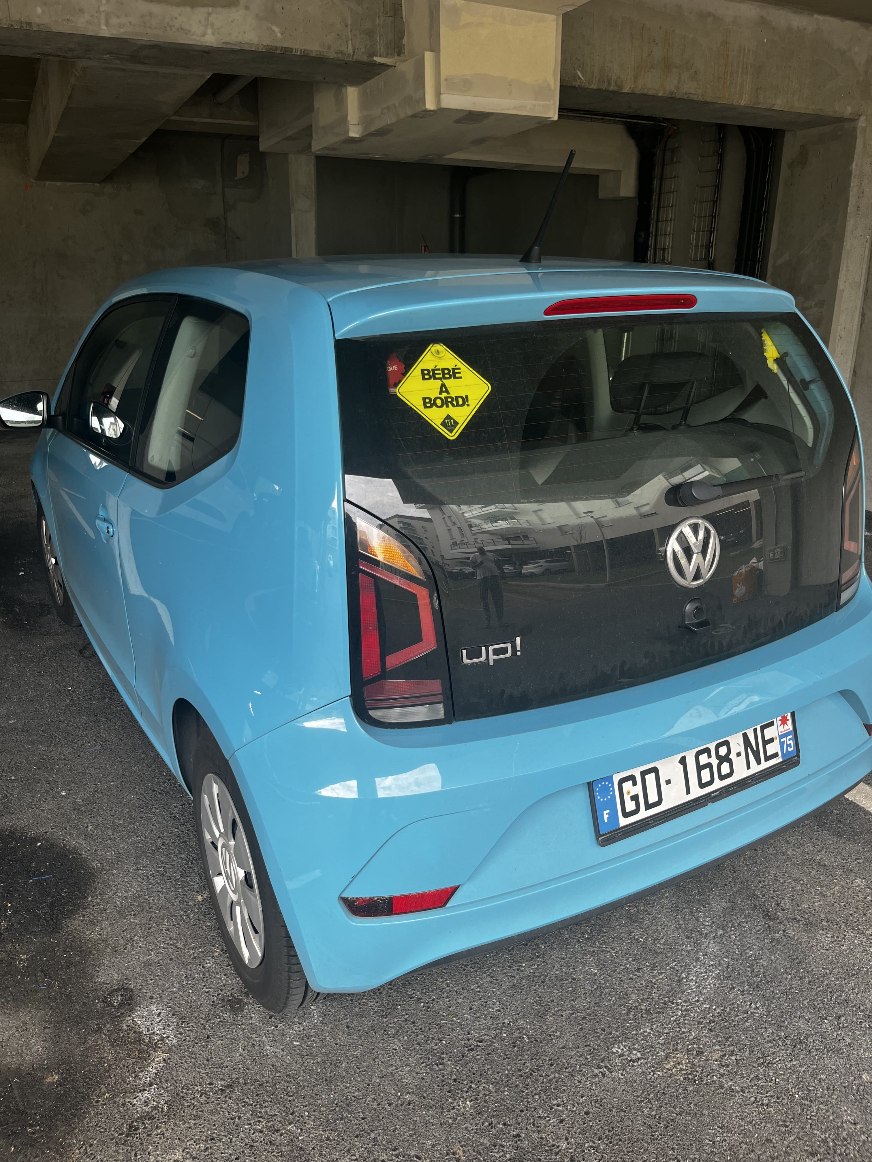 Volkswagen Up! avec Siège bébé