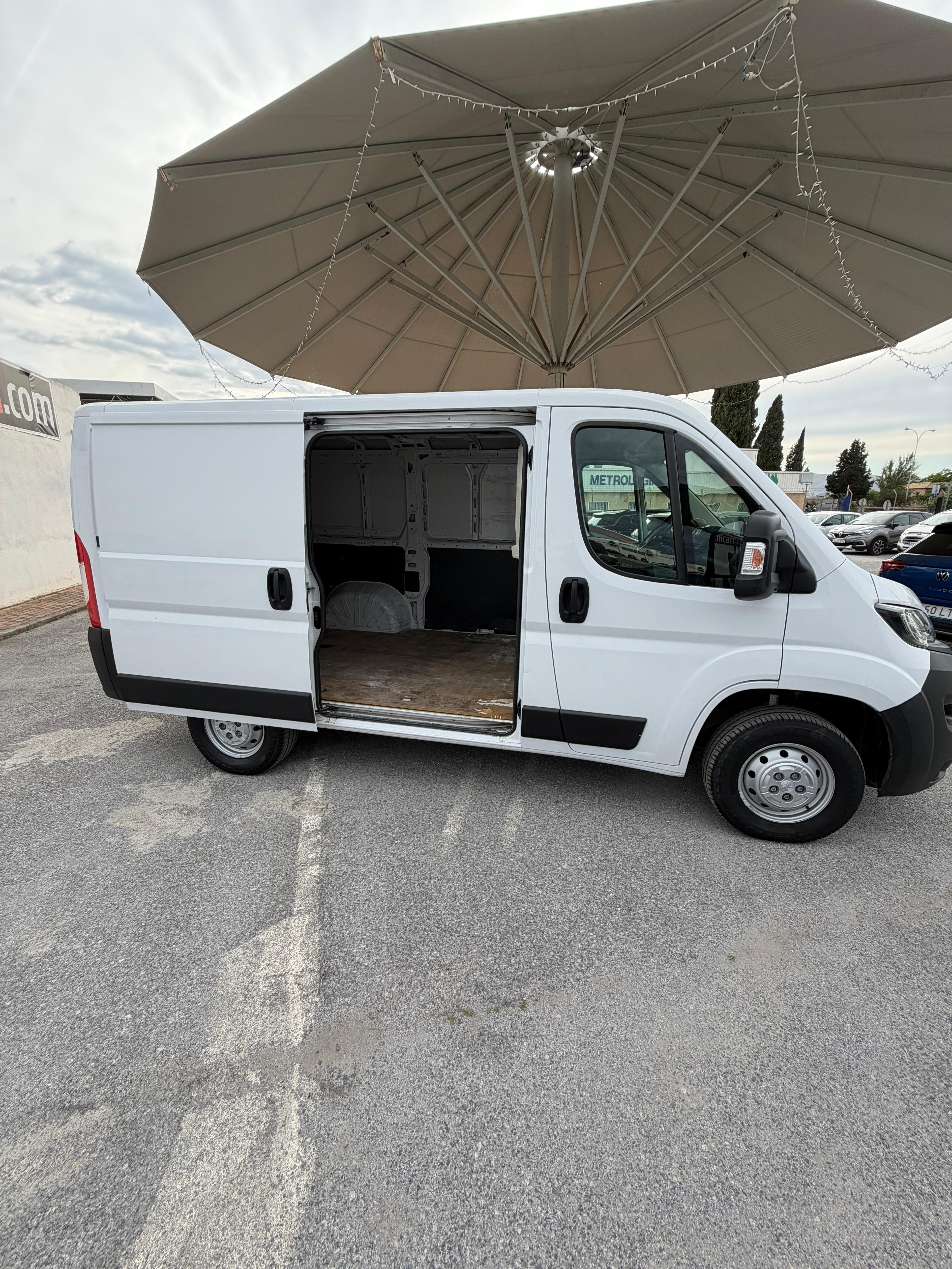 Peugeot Boxer mit Klimaanlage