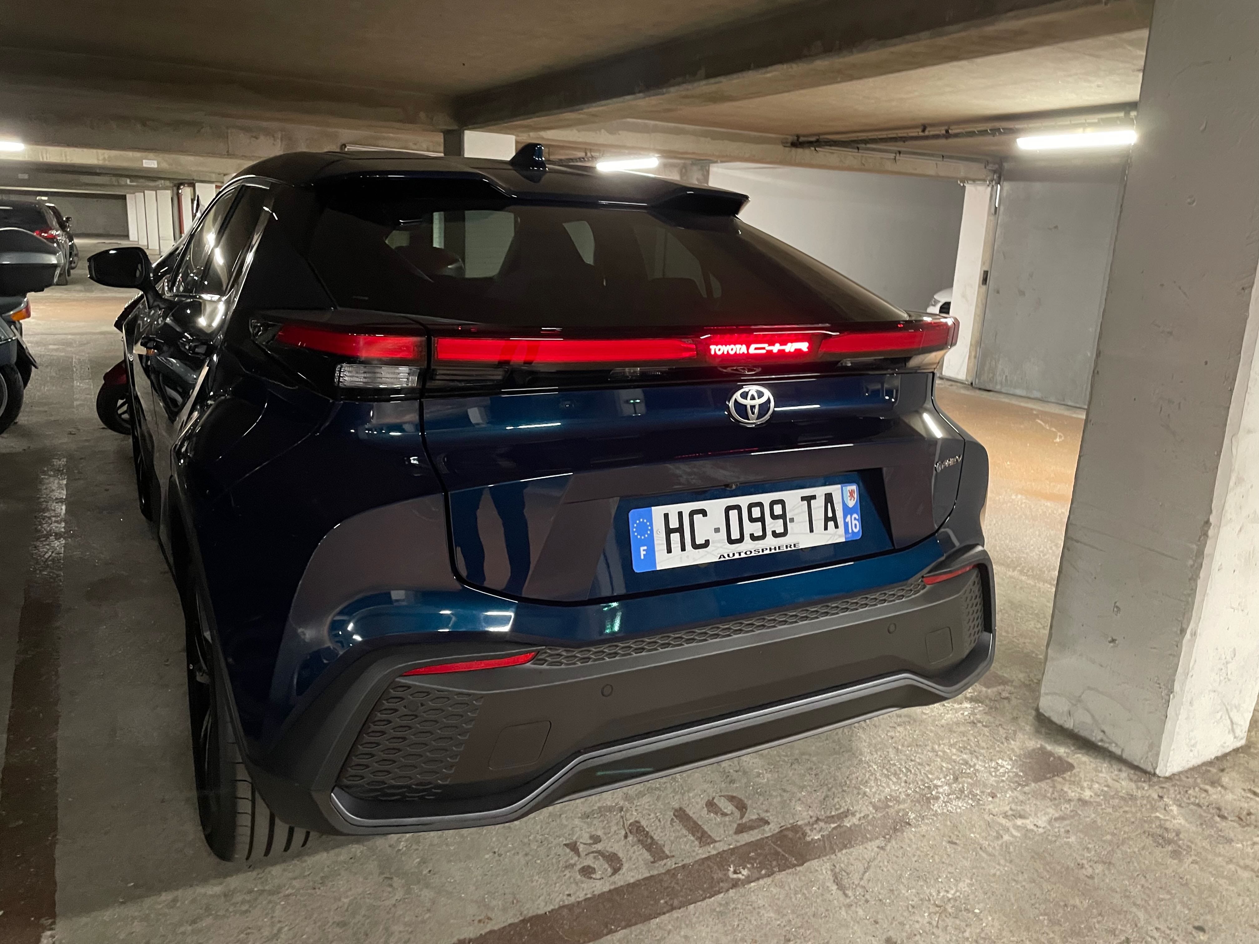 Toyota C-HR Hybrid avec Caméra de recul