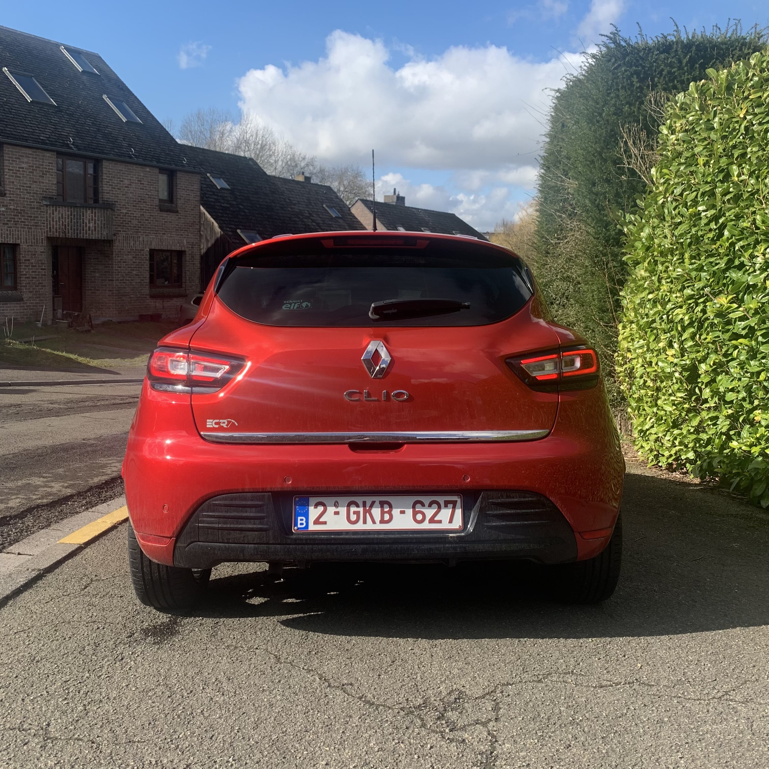 Renault Clio Essence Série Spéciale met Bluetooth audio