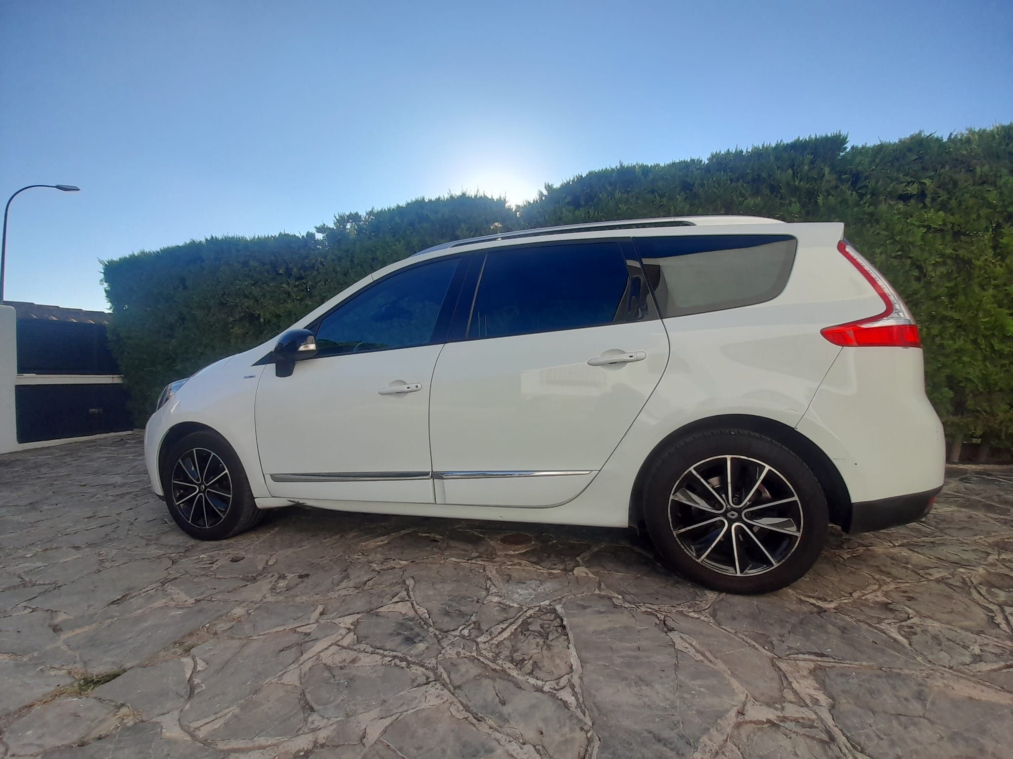 Renault Grand Scenic con Entrada de Audio/iPod