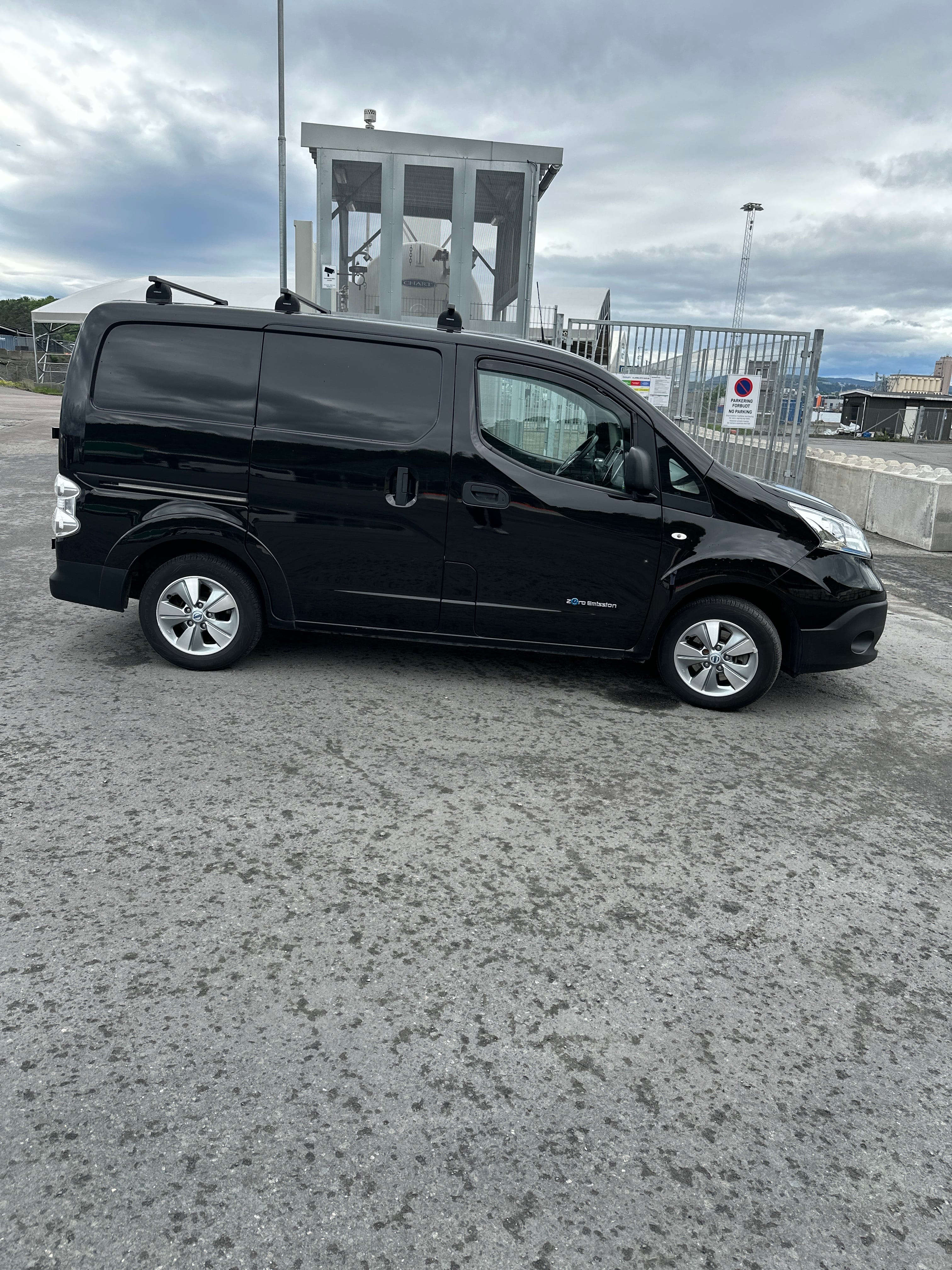 Nissan e-NV200 Varebil mit Klimaanlage