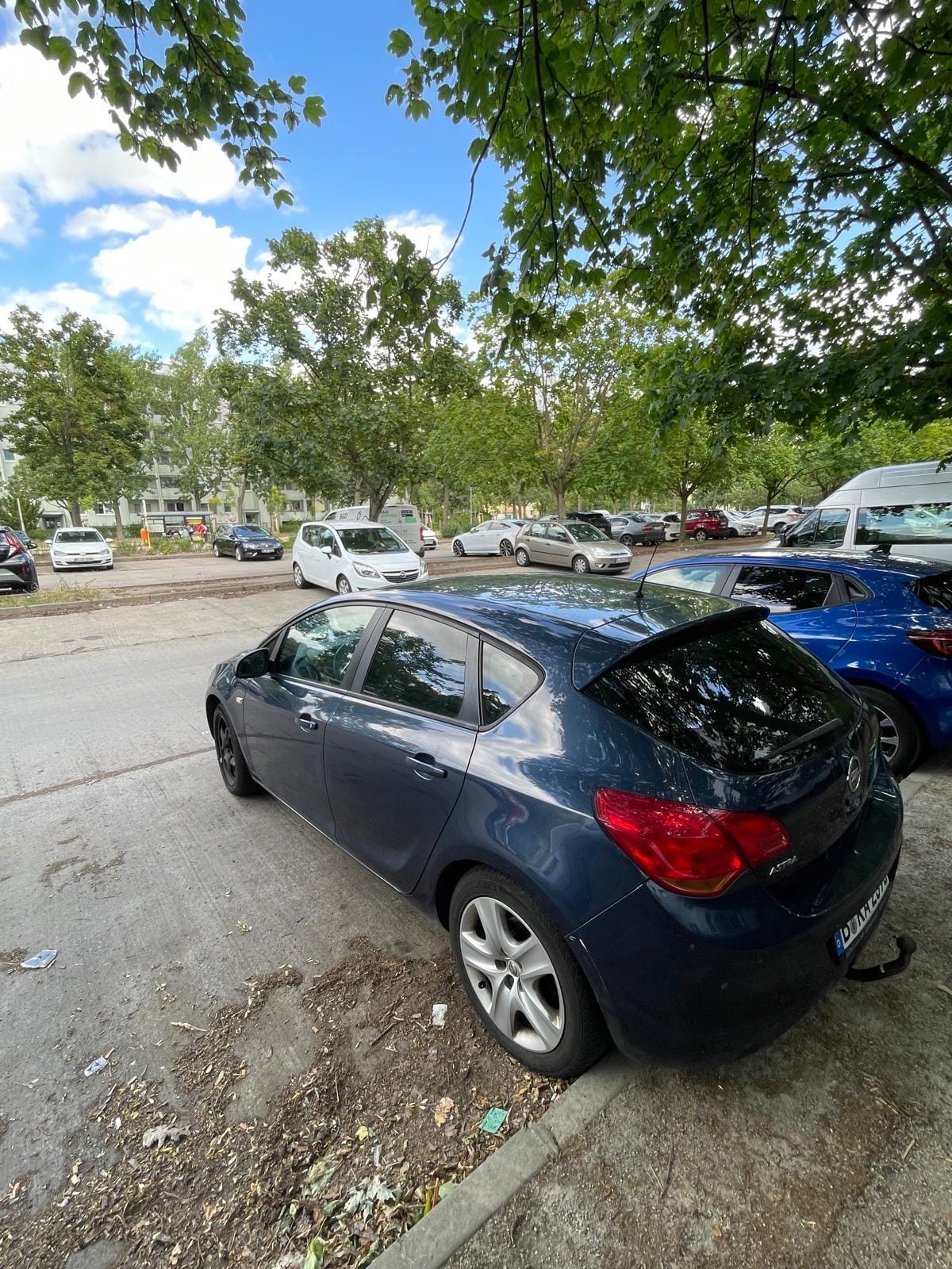 Opel Astra mit Navigationsgerät