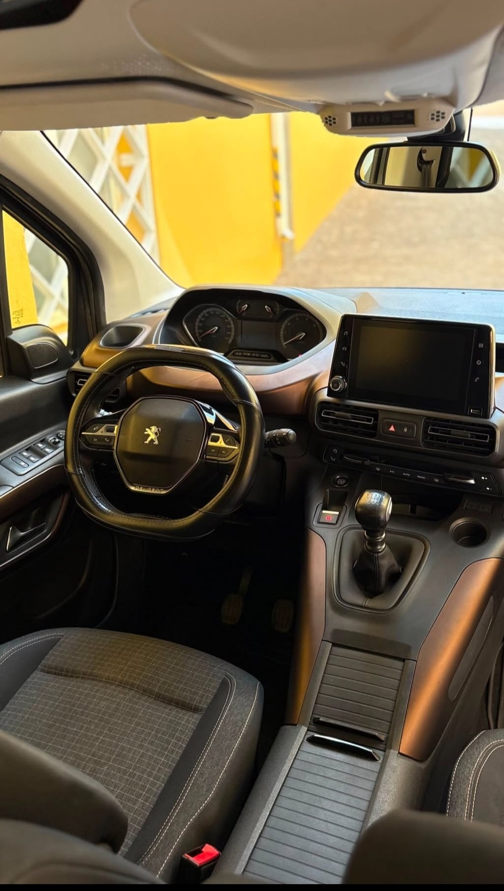 Peugeot Rifter con Control de velocidad