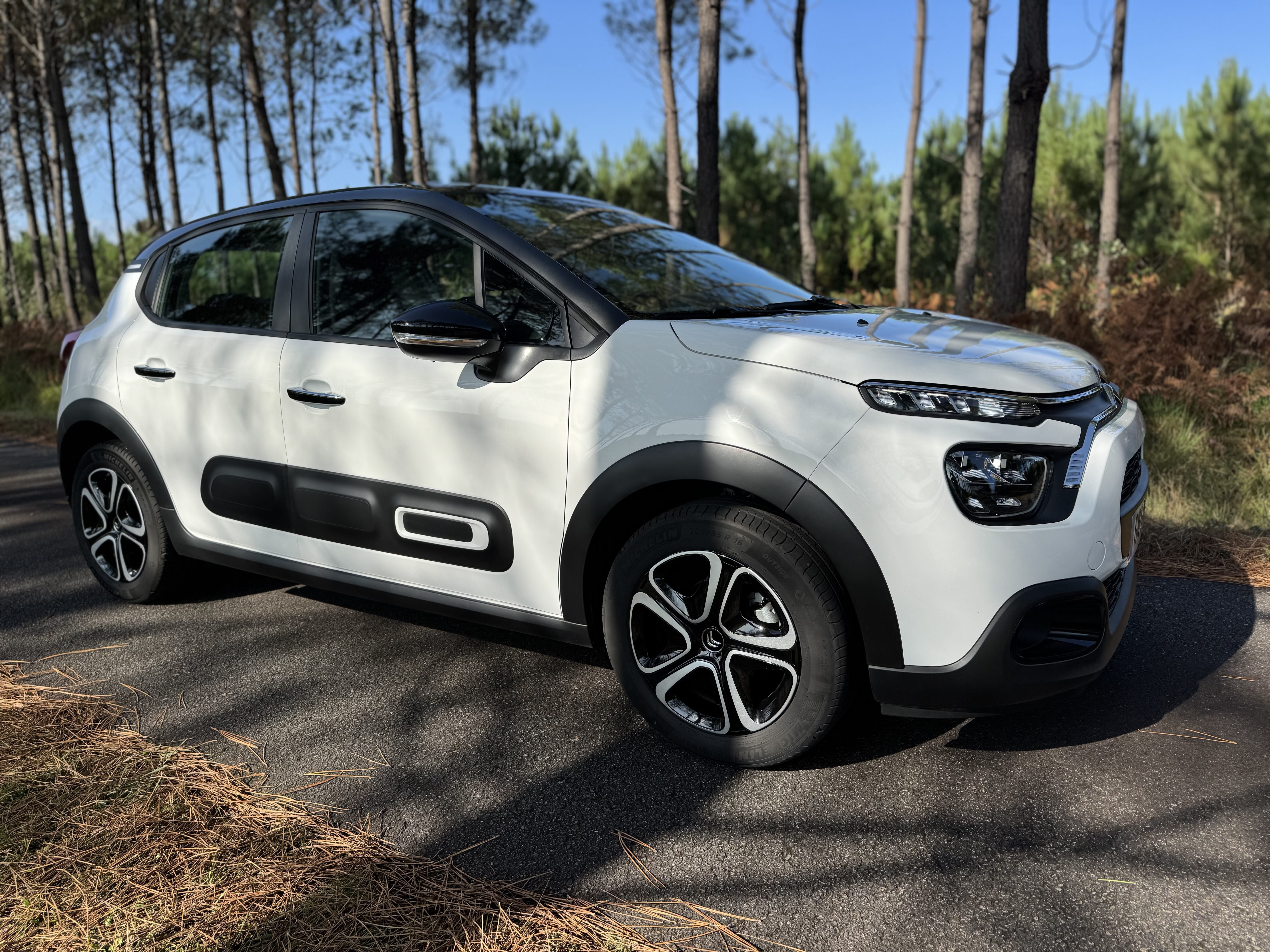 Citroen C3 CITROEN C3 PURETECH 83 SHINE avec Régulateur de vitesse