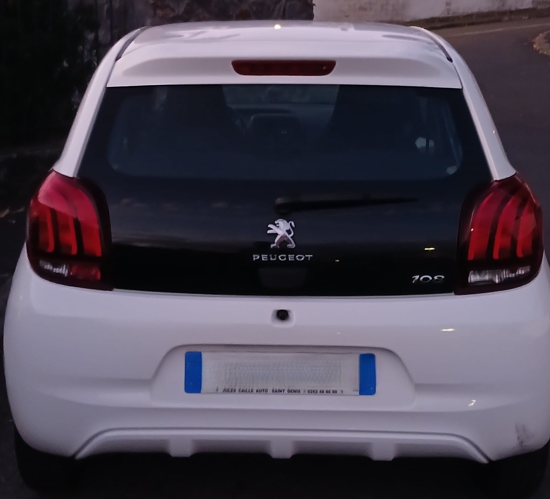 Peugeot 108 1.0 VTI 72 CH