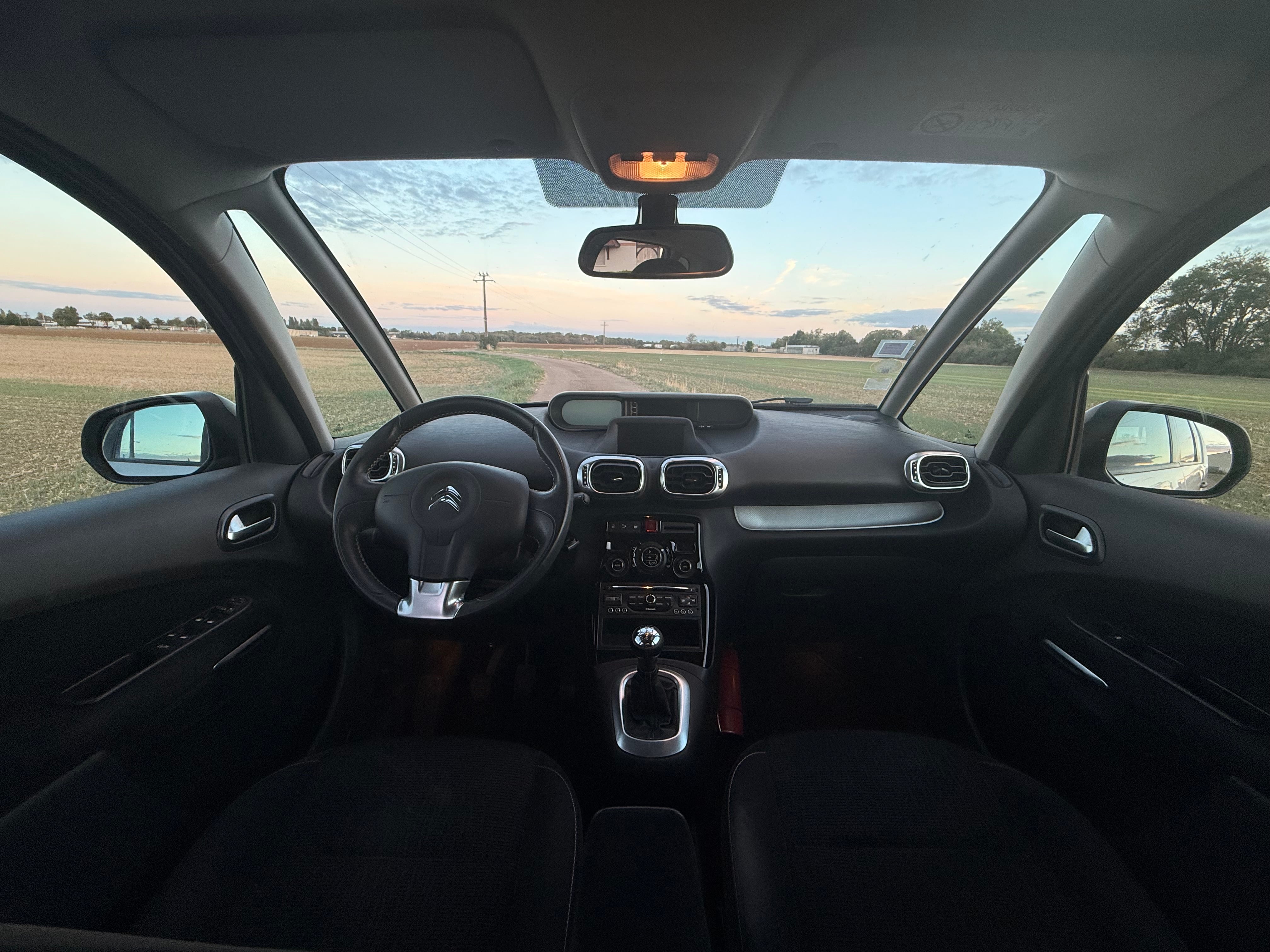 Citroen C3 Picasso avec GPS