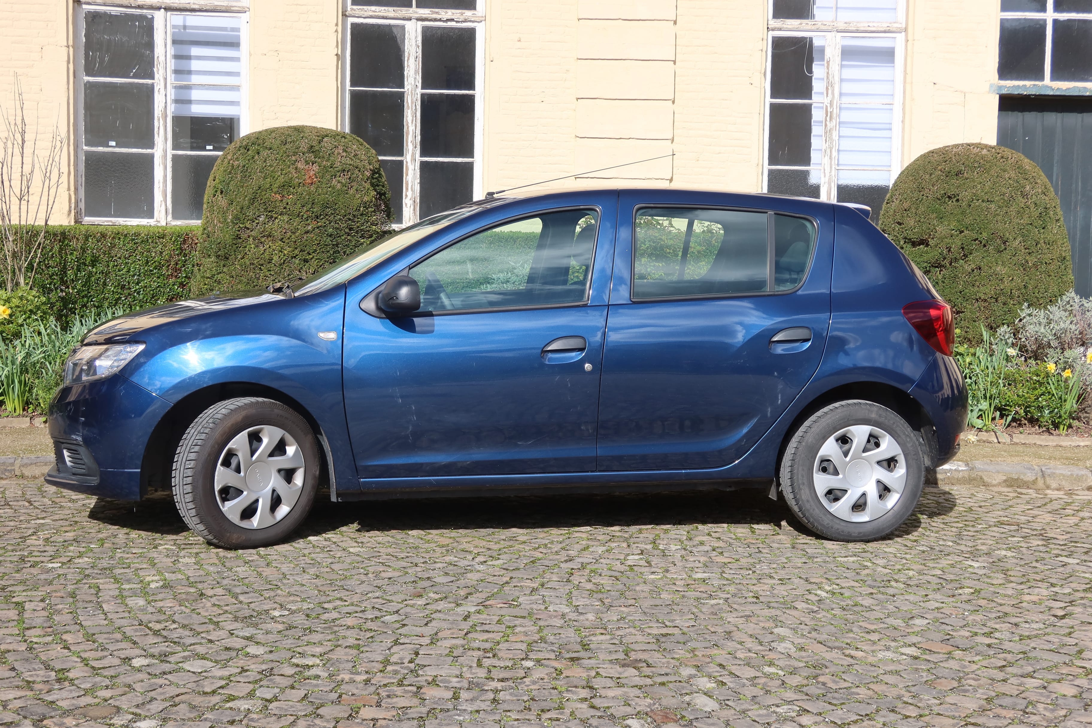 Dacia Sandero with Bluetooth audio