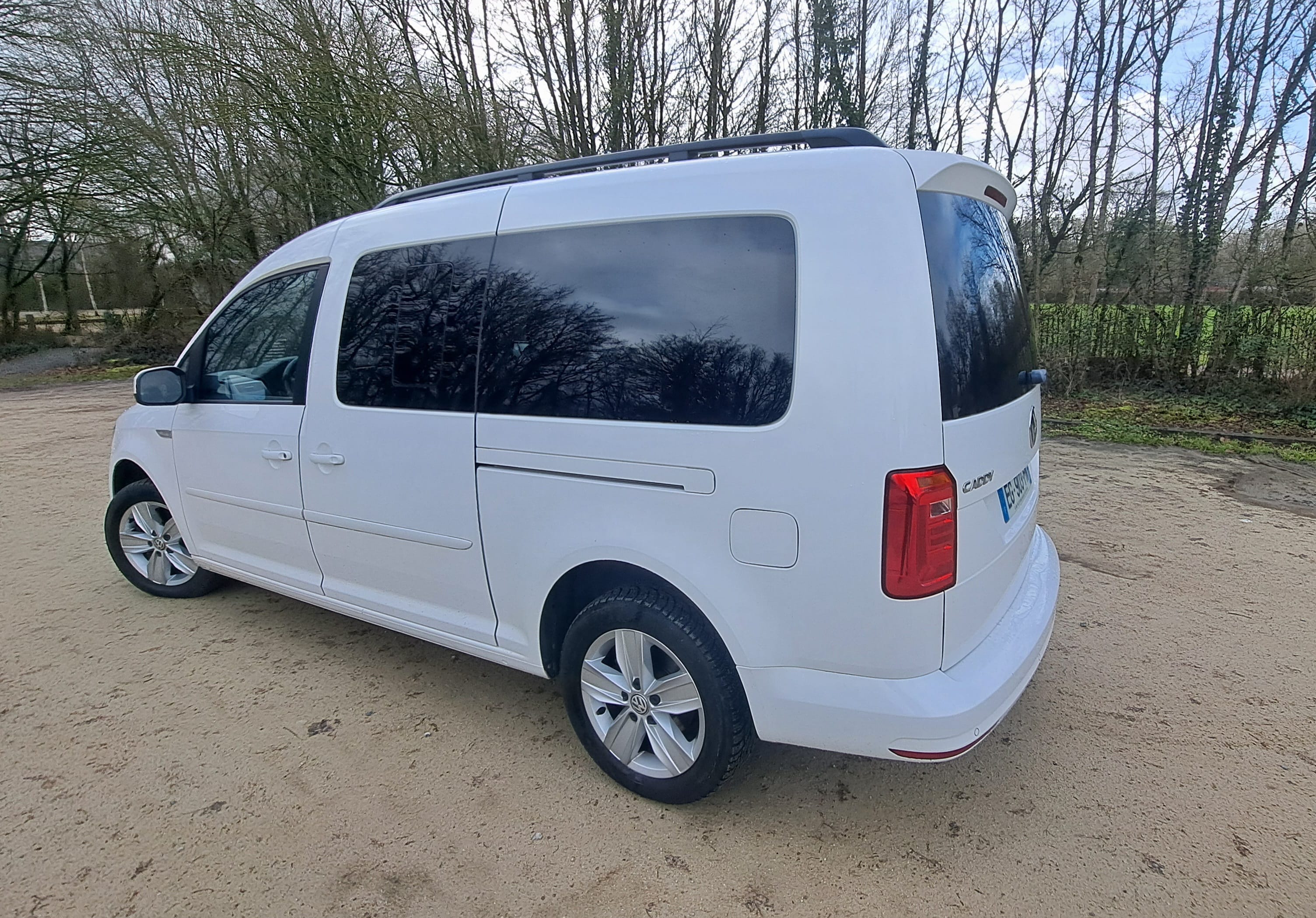 Volkswagen Caddy Maxi Van with Cruise control