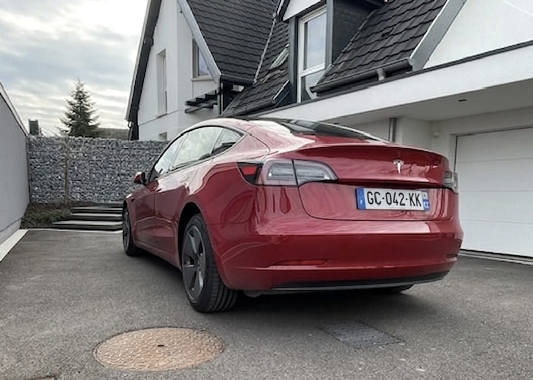 Tesla Model 3 Standard Range Plus avec Caméra de recul
