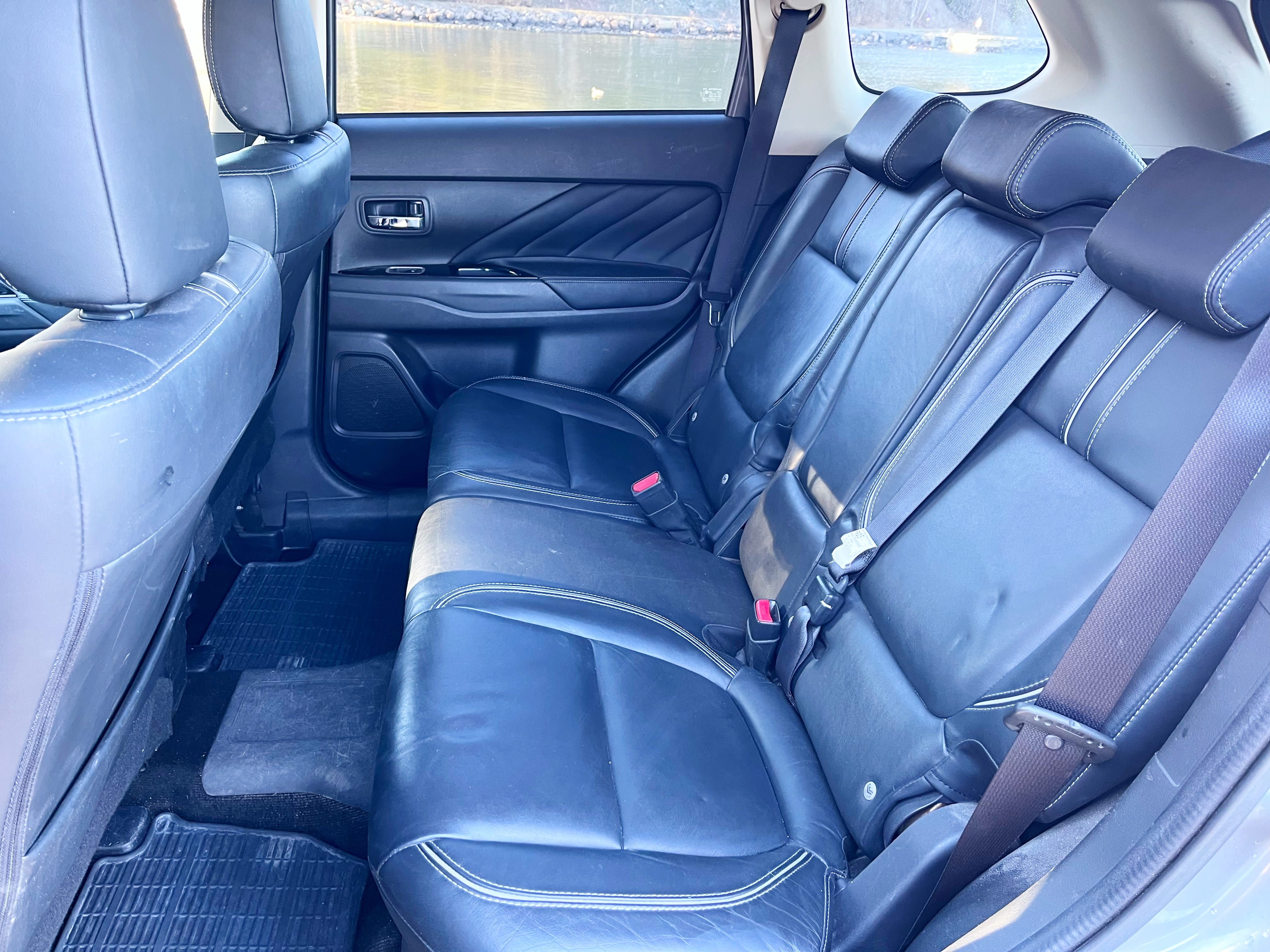 Mitsubishi Outlander Hybrid med Firehjulstrekk