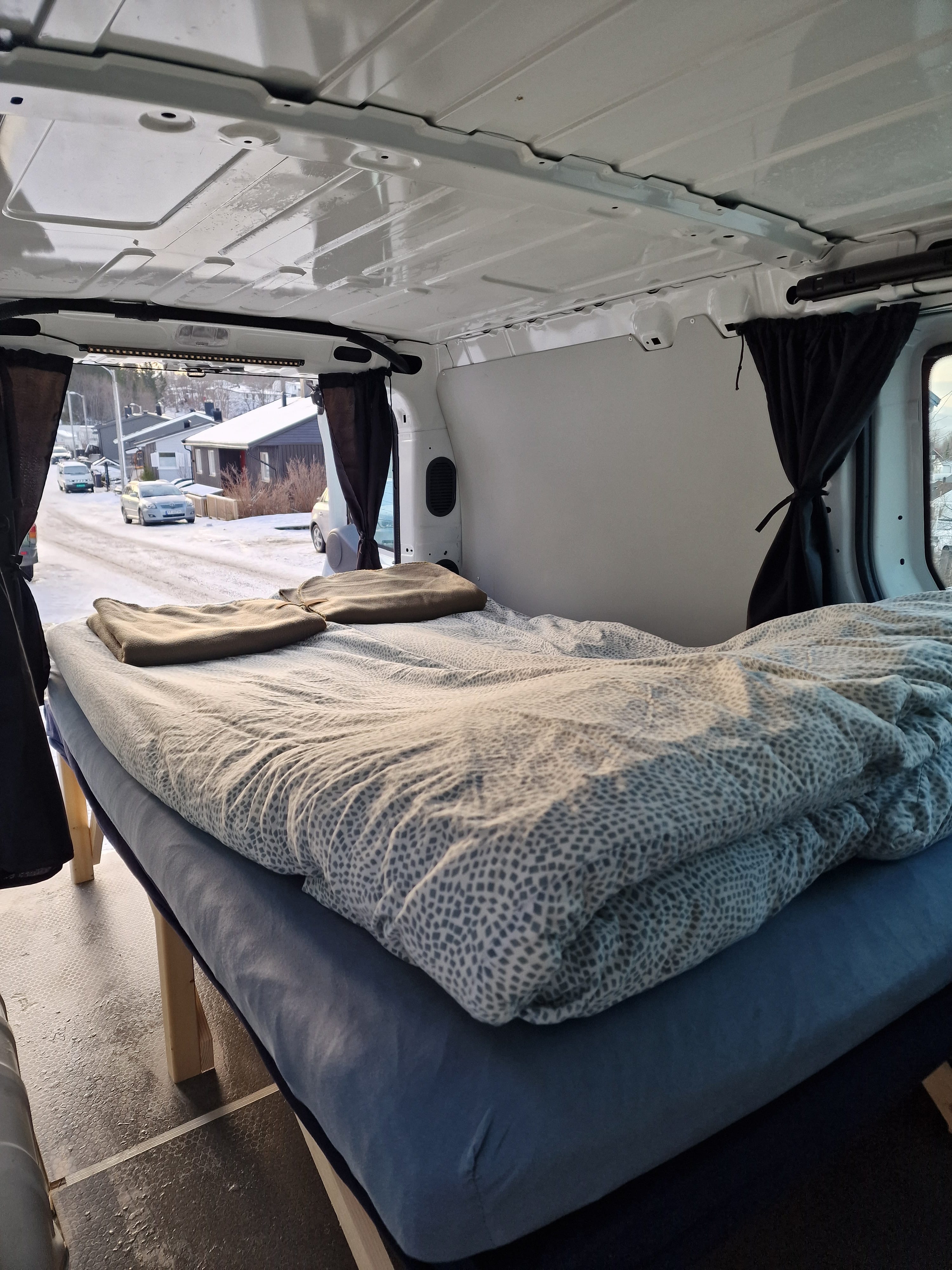 Fiat Scudo with Exterior table