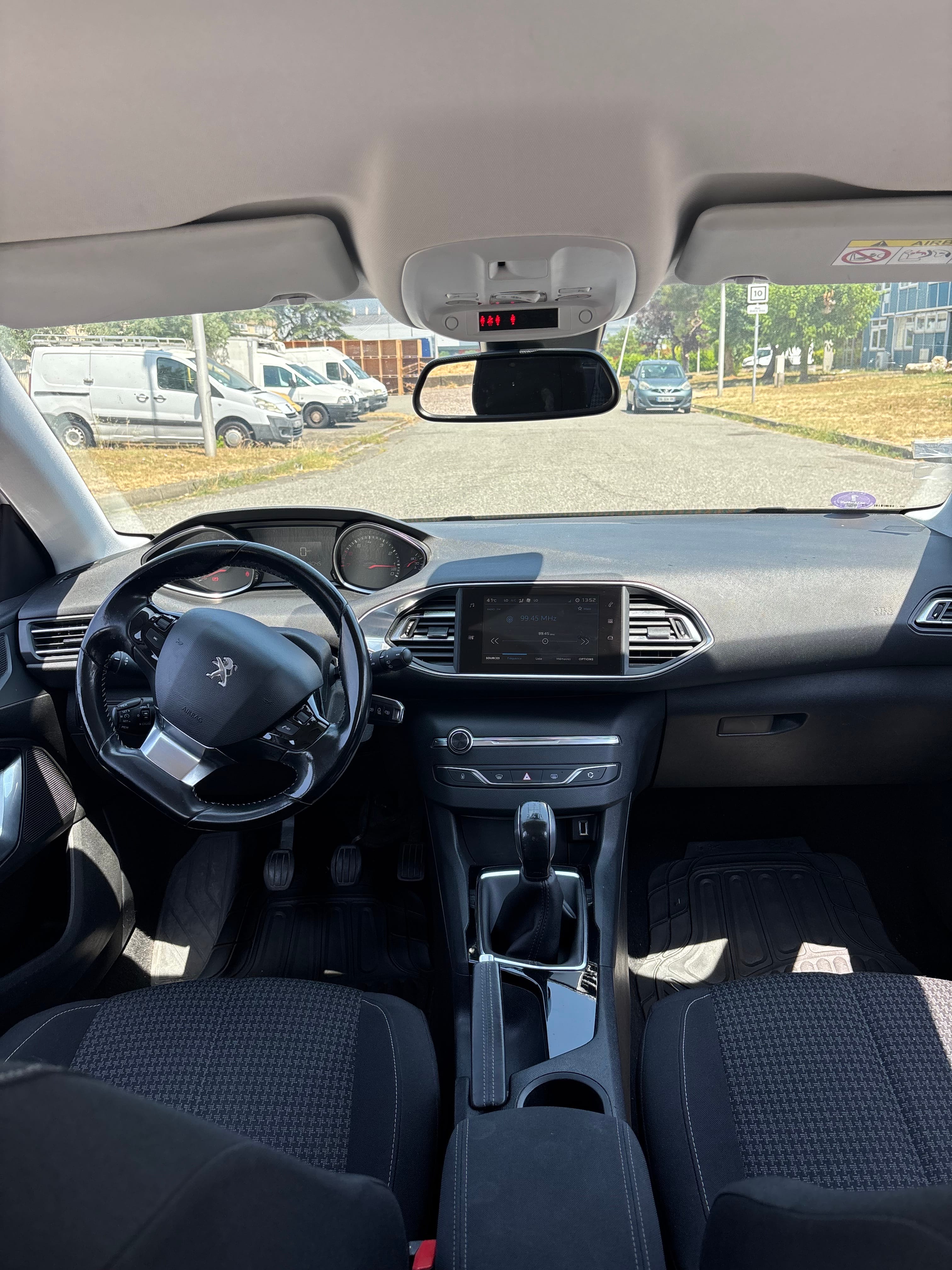 Peugeot 308 avec Port USB