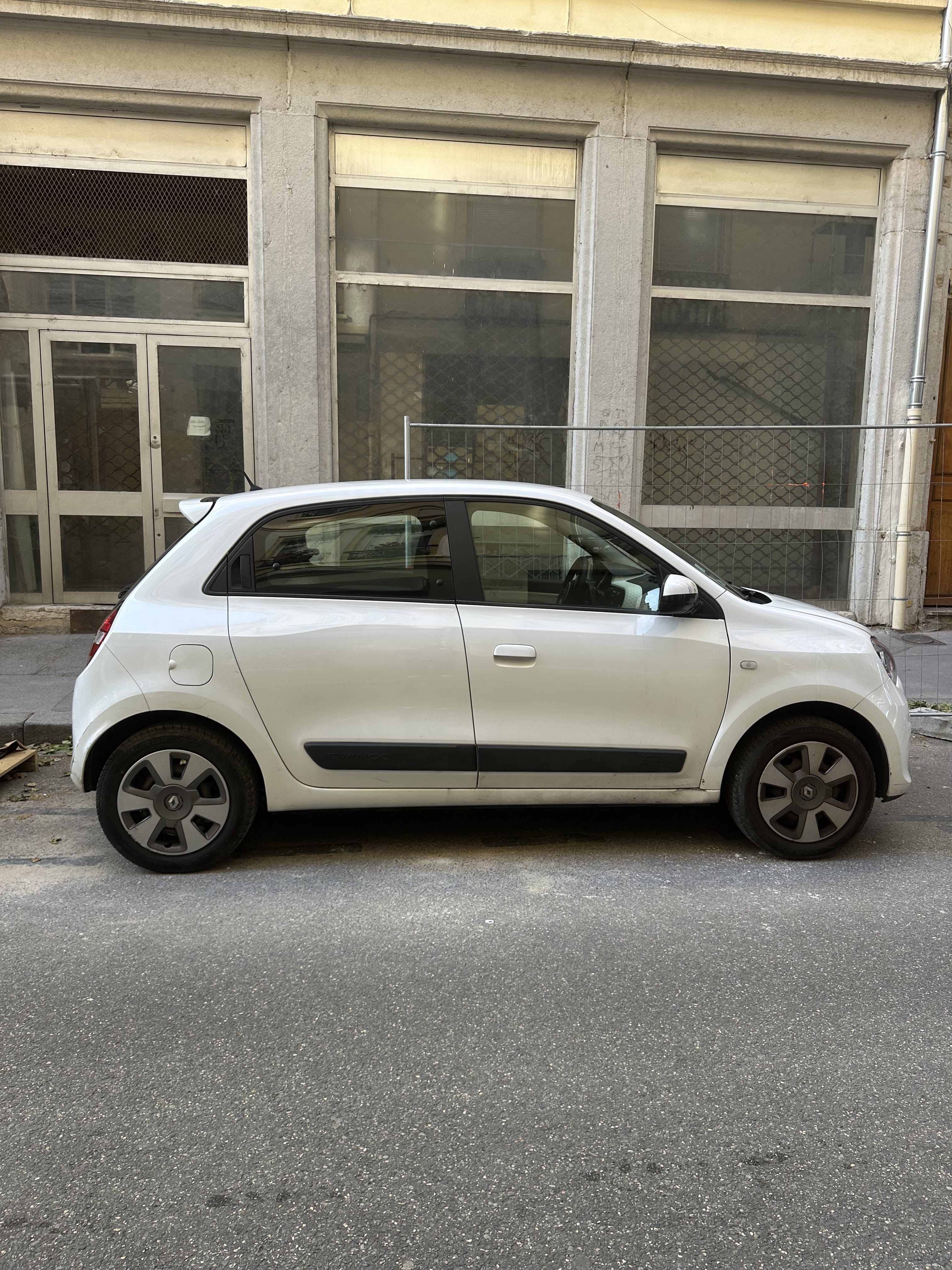 Renault Twingo III avec Climatisation