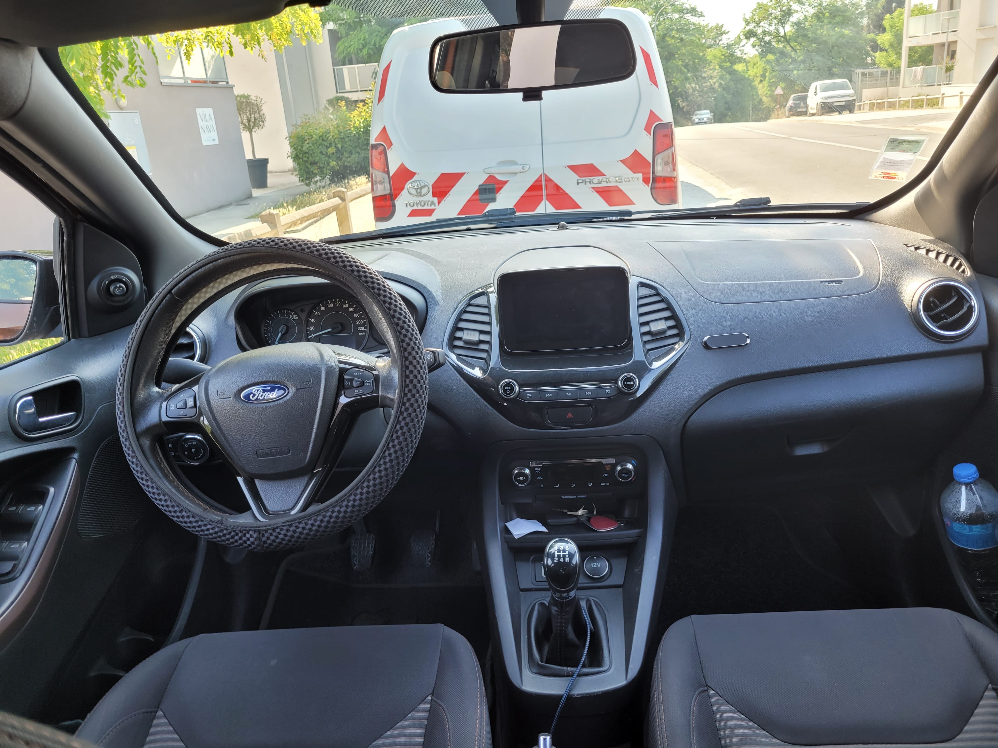 Ford KA+ avec Régulateur de vitesse
