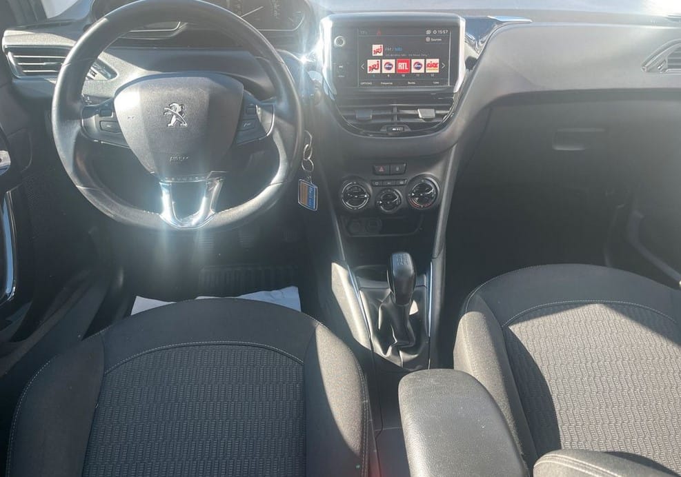 Peugeot 208 Société Sté 2 PLACES HDI 110CV *26017* FE439HN avec Audio Bluetooth