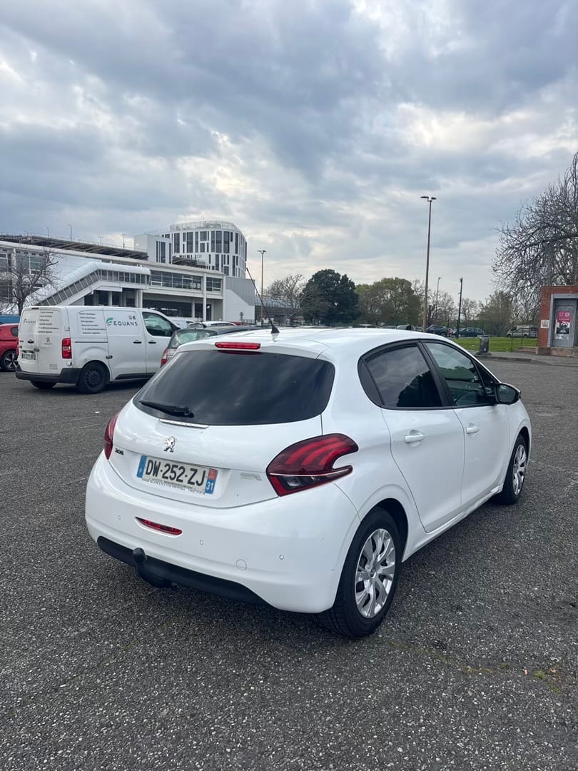 Peugeot 208 avec Climatisation
