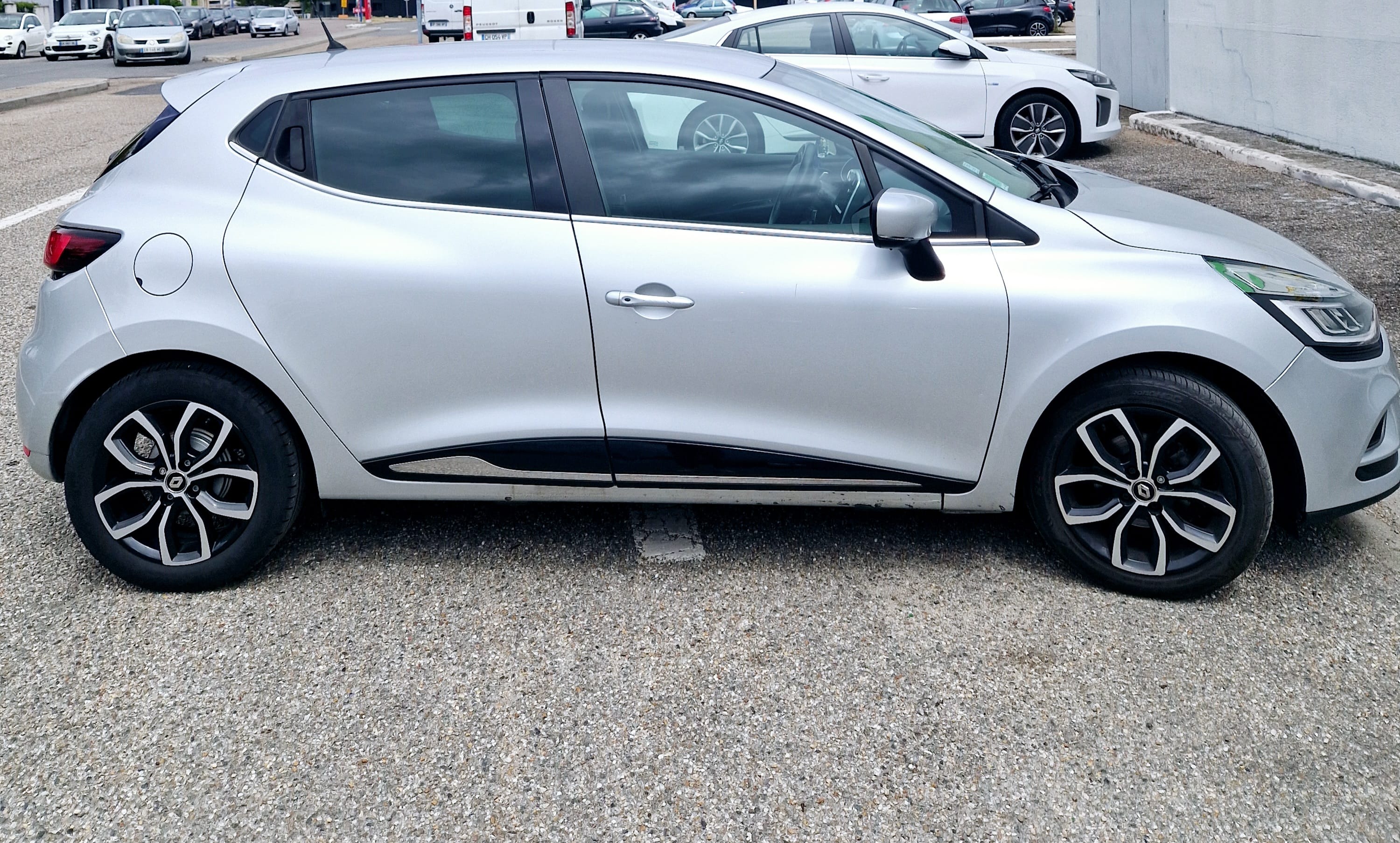 Renault Clio avec Régulateur de vitesse