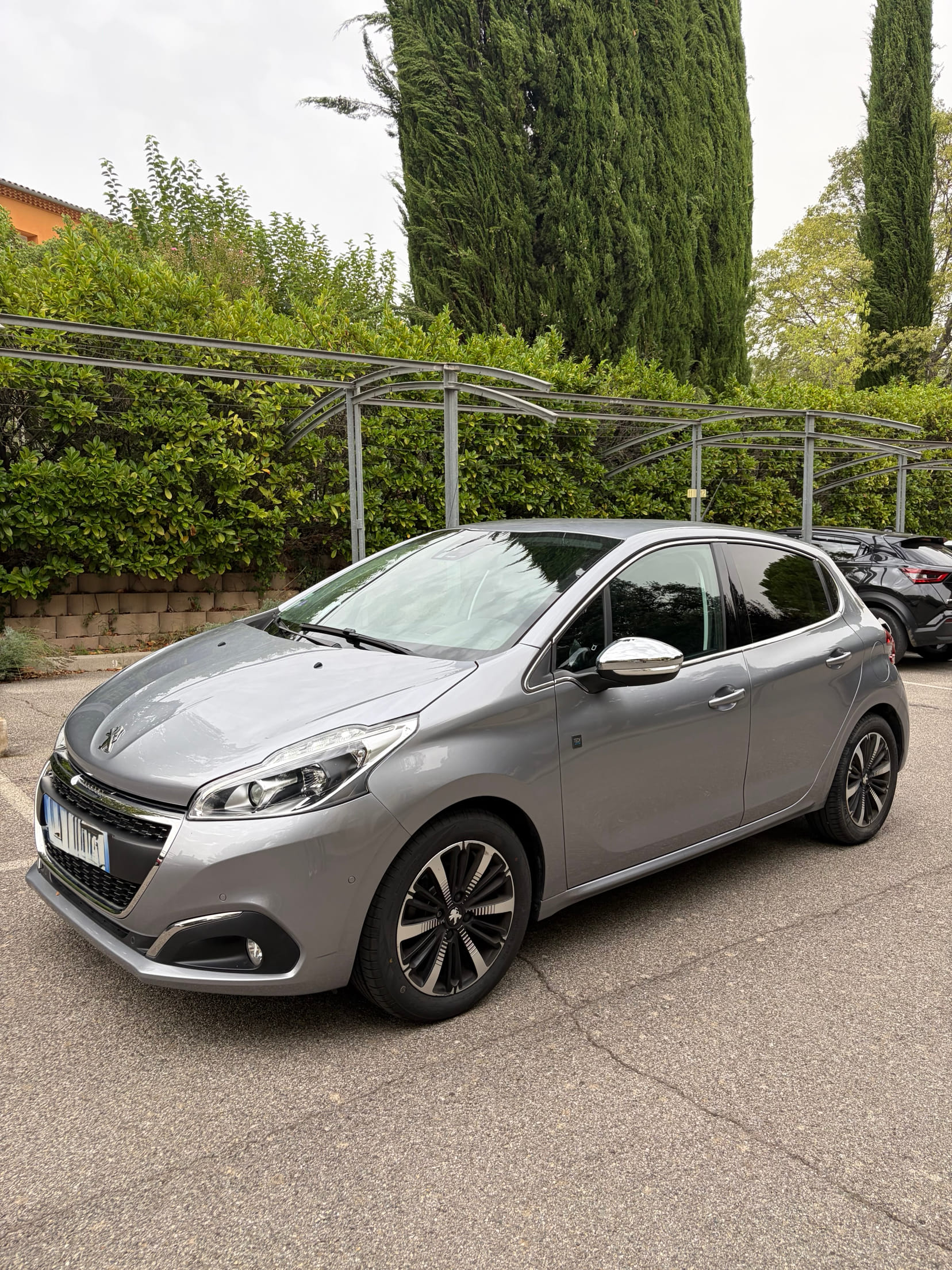Peugeot 208 1.2 110ch/TECH ÉDITION, 2019, Essence 98